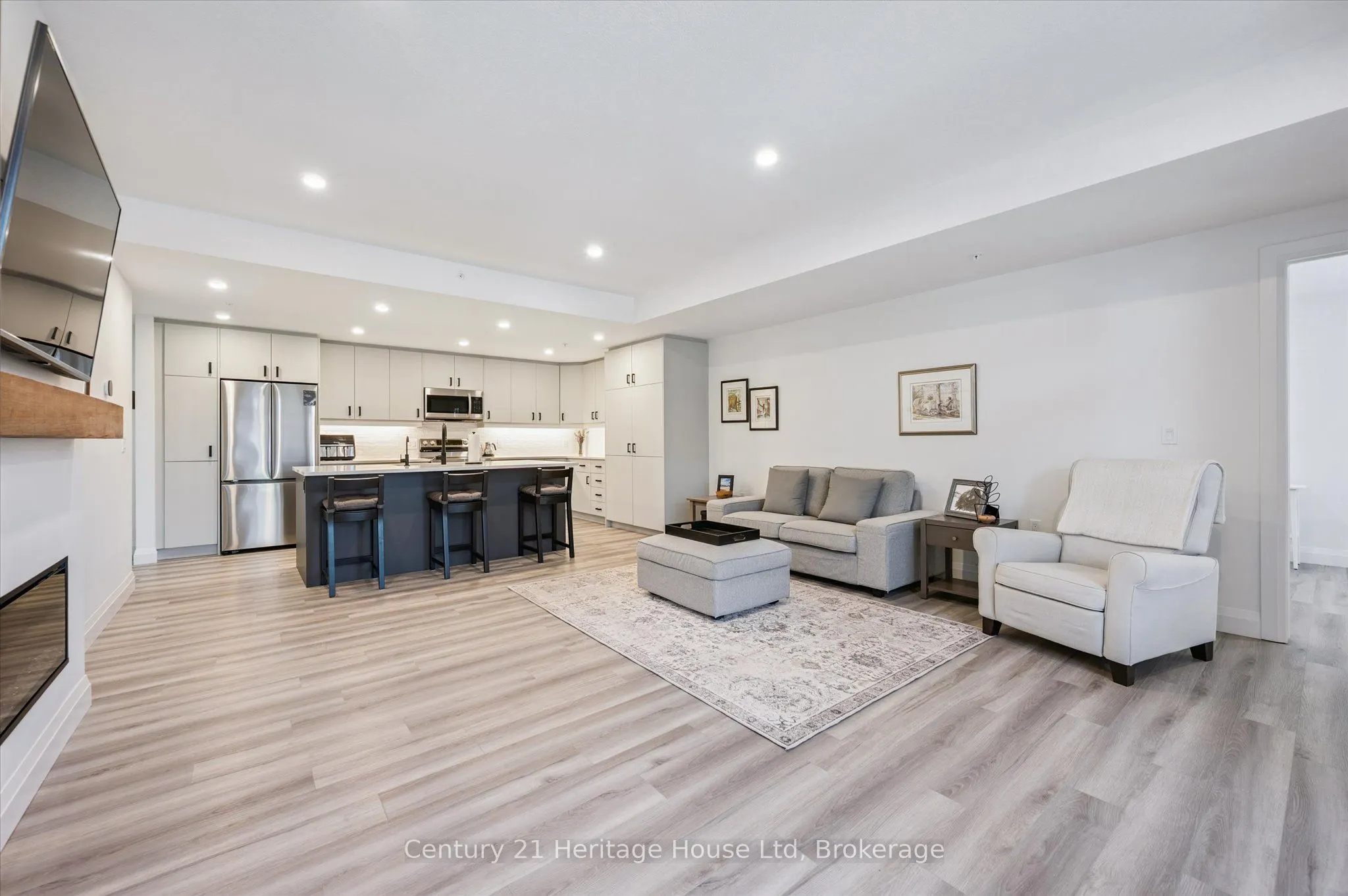 99B Farley Road, #212