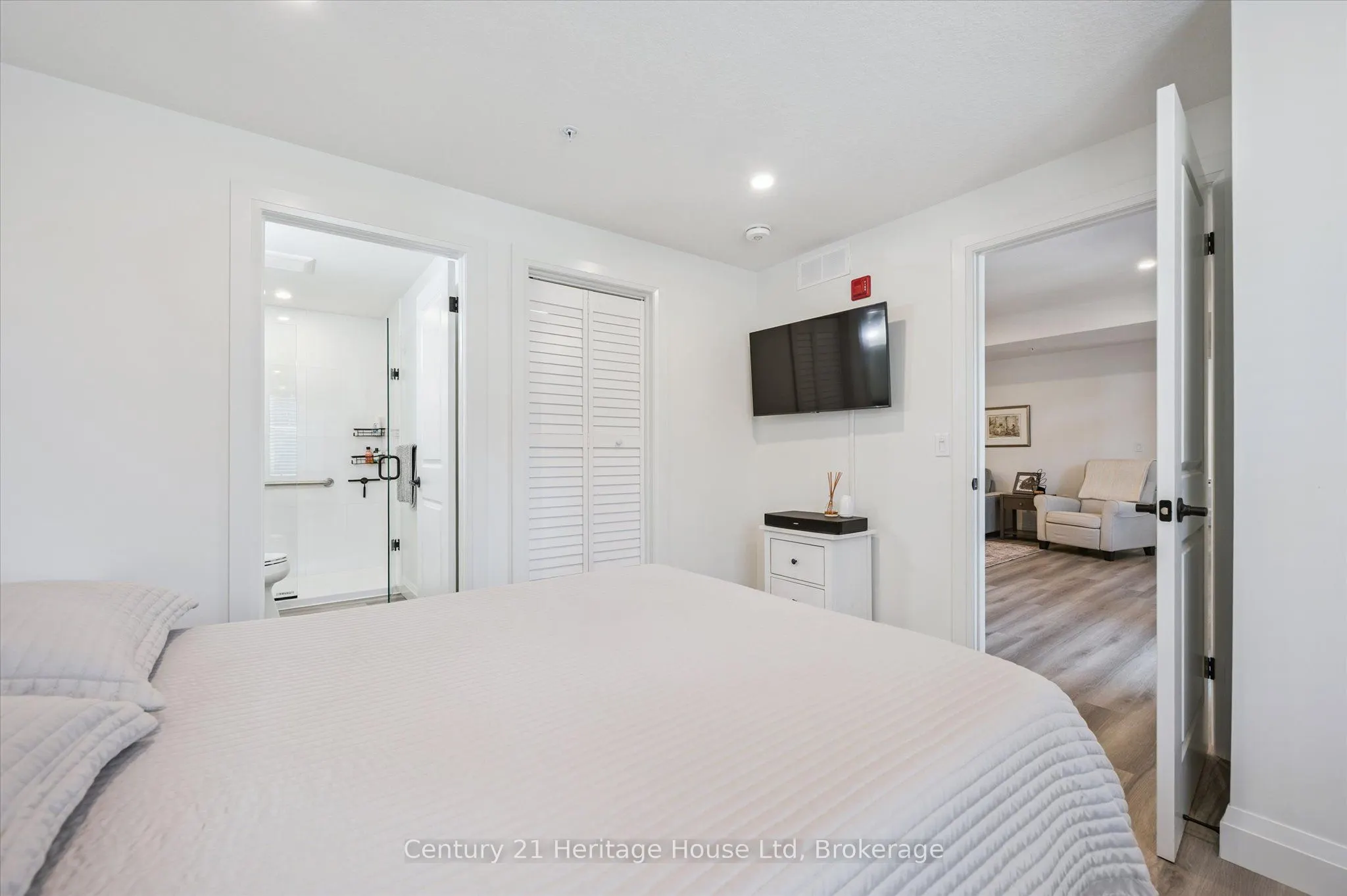99B Farley Road, #212