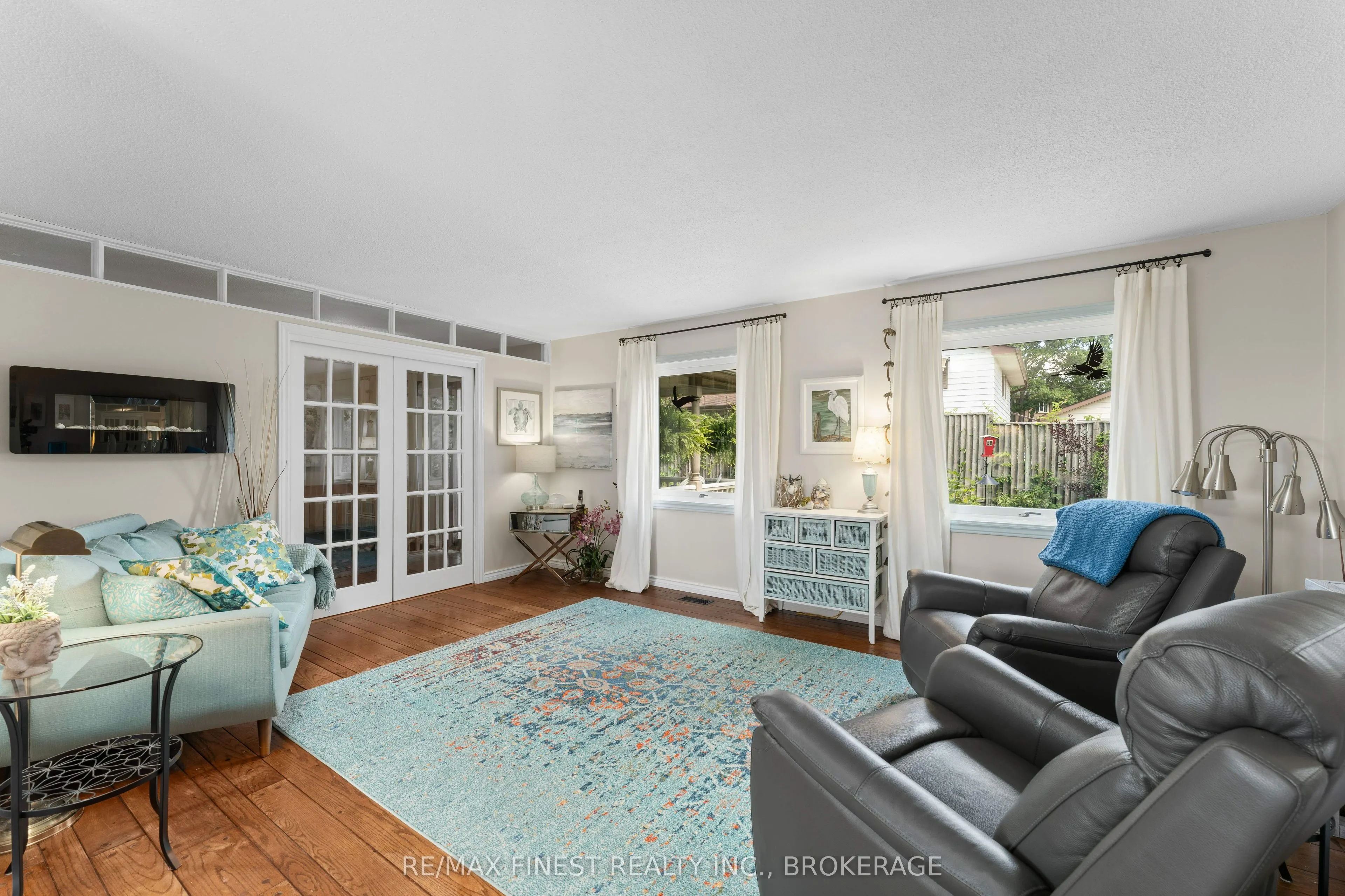 26 Brooklands Park Avenue