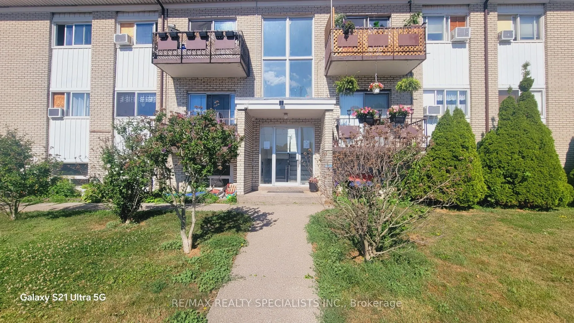 951 East Main Street