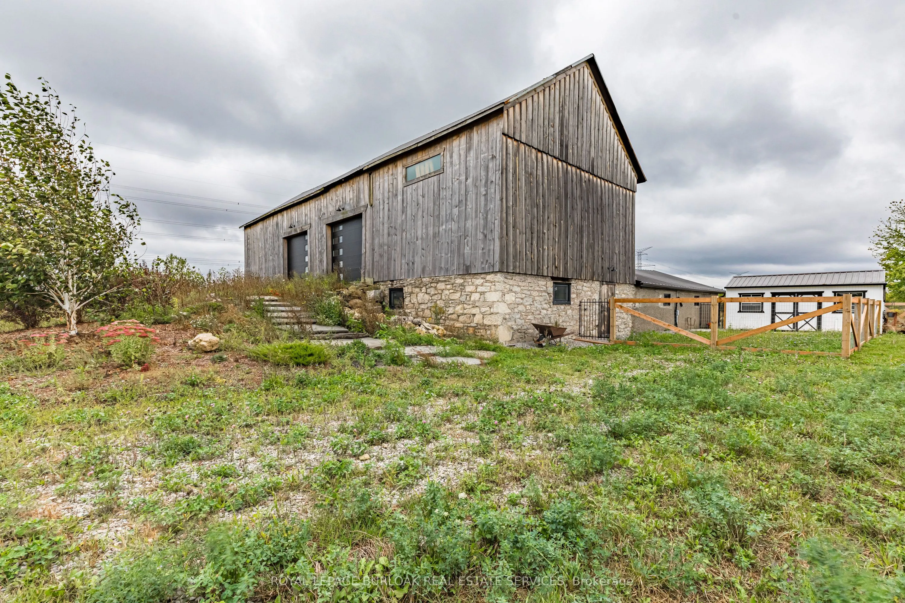 1506 6th Con Road W