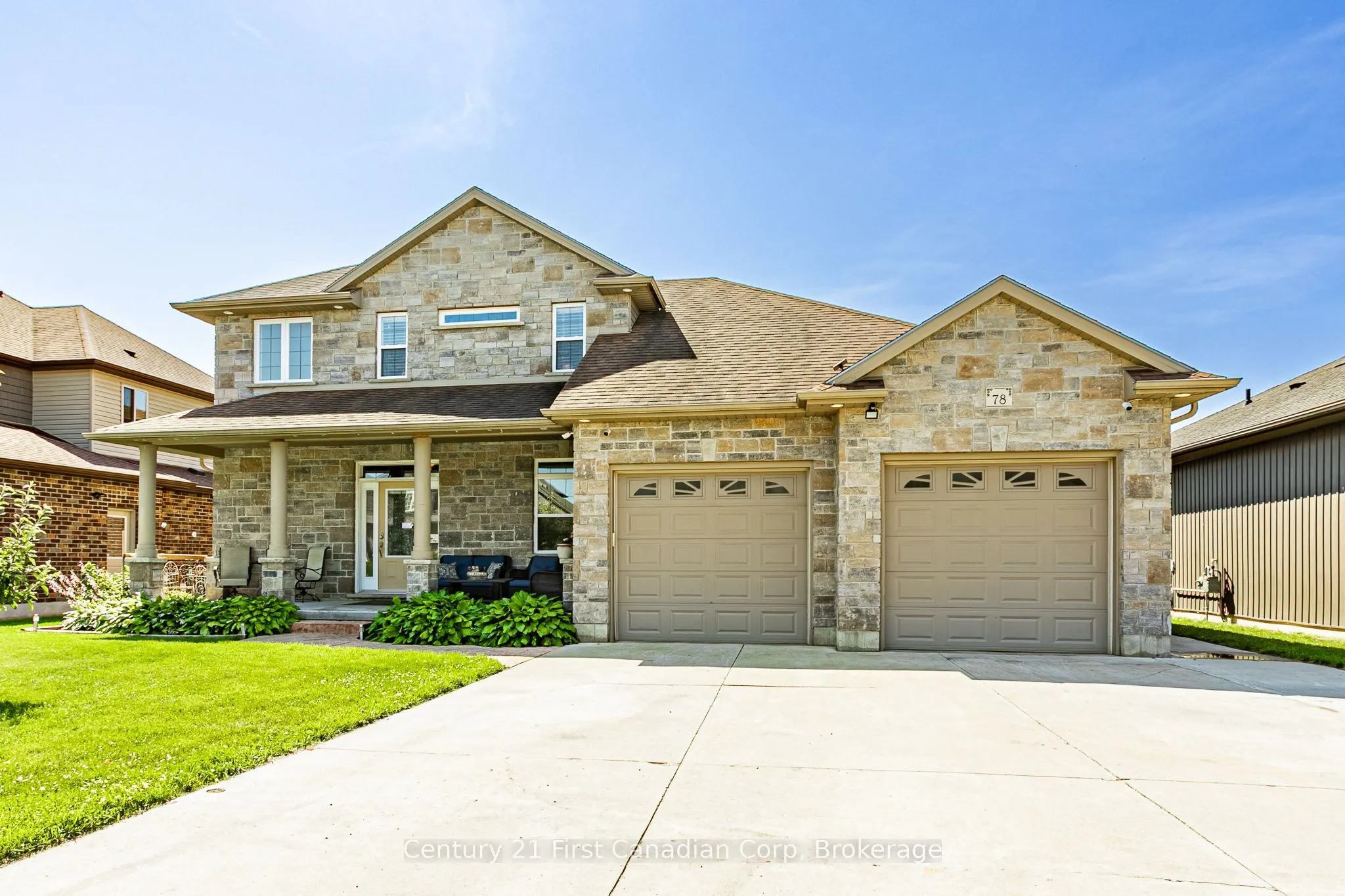 78 Oliver Crescent