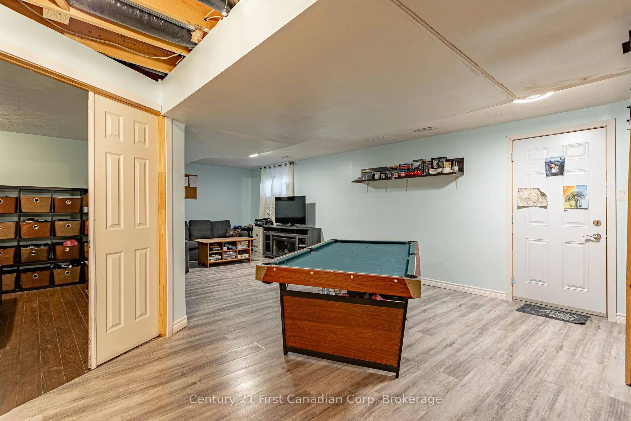 78 Oliver Crescent