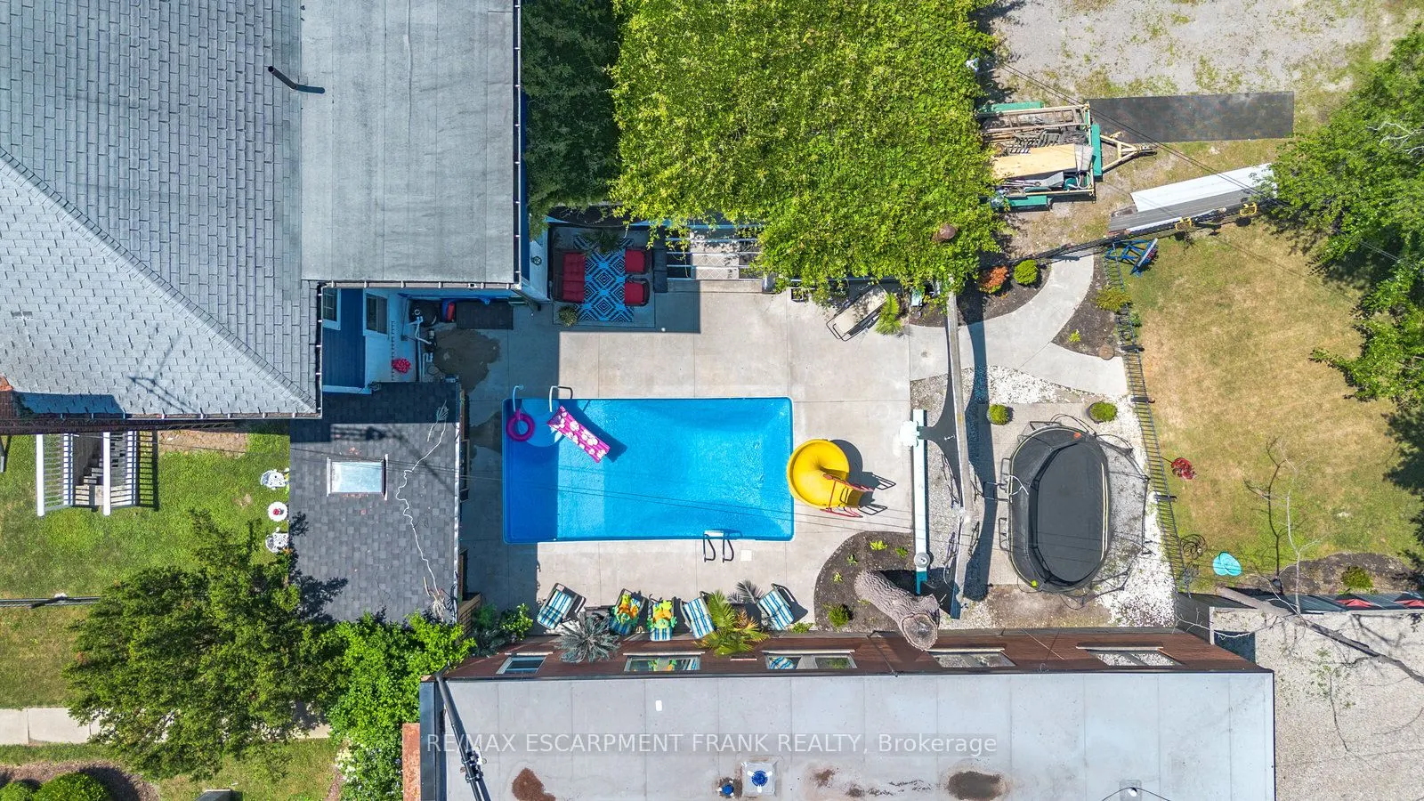 101 Lock Street E