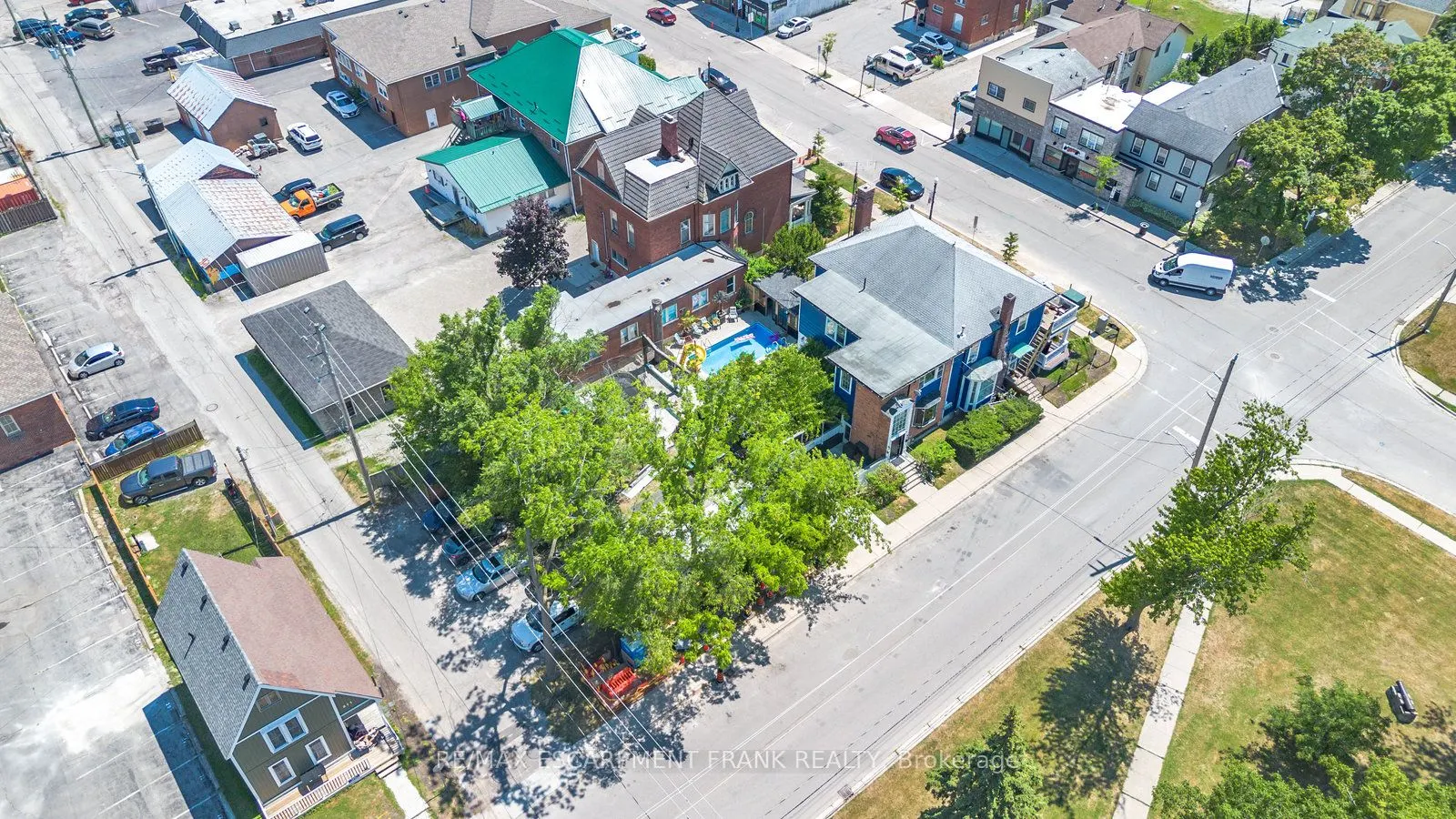101 Lock Street E