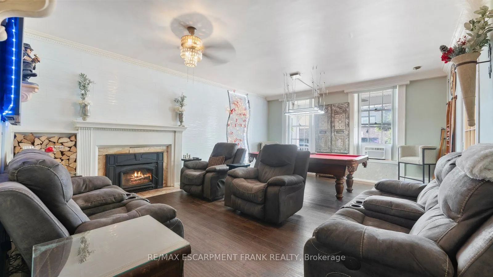 101 Lock Street E