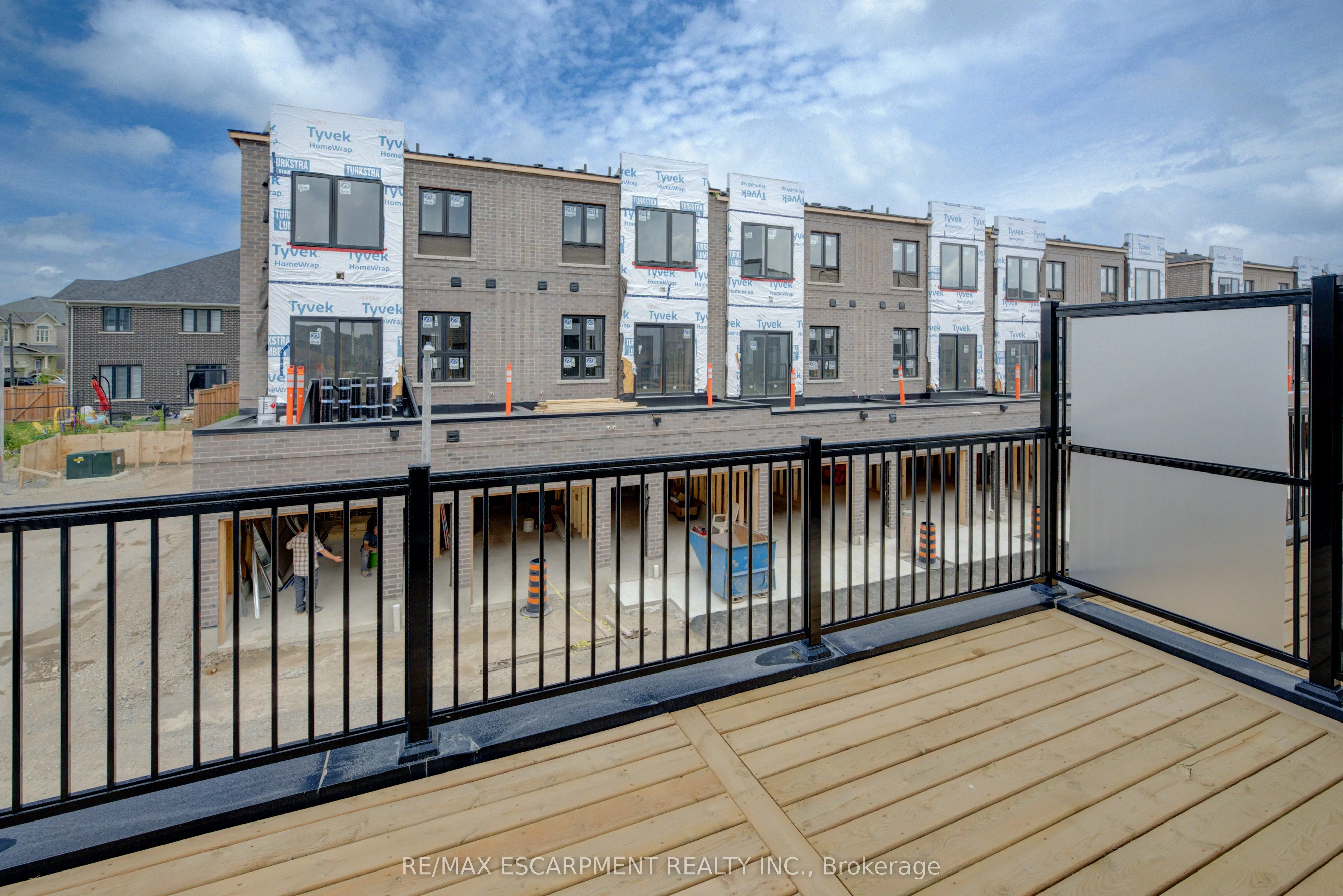 251 Burke Street, #195