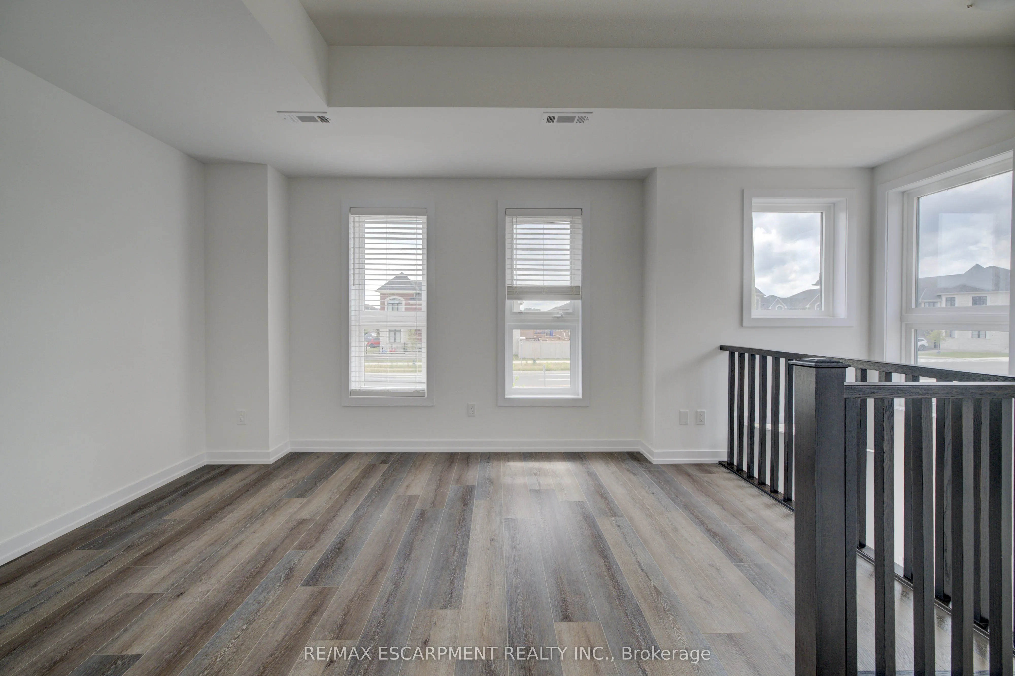 251 Burke Street, #195