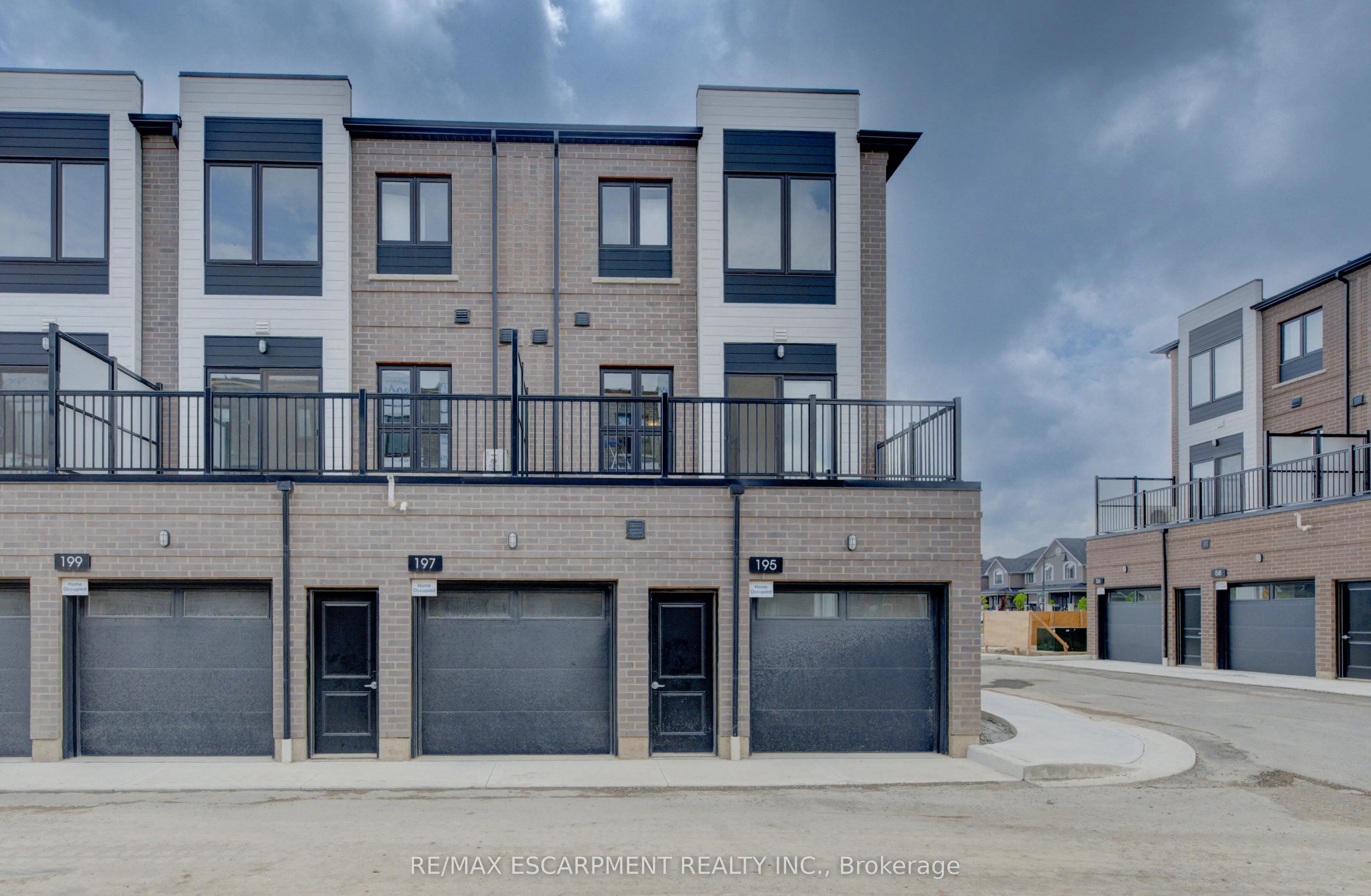 251 Burke Street, #195