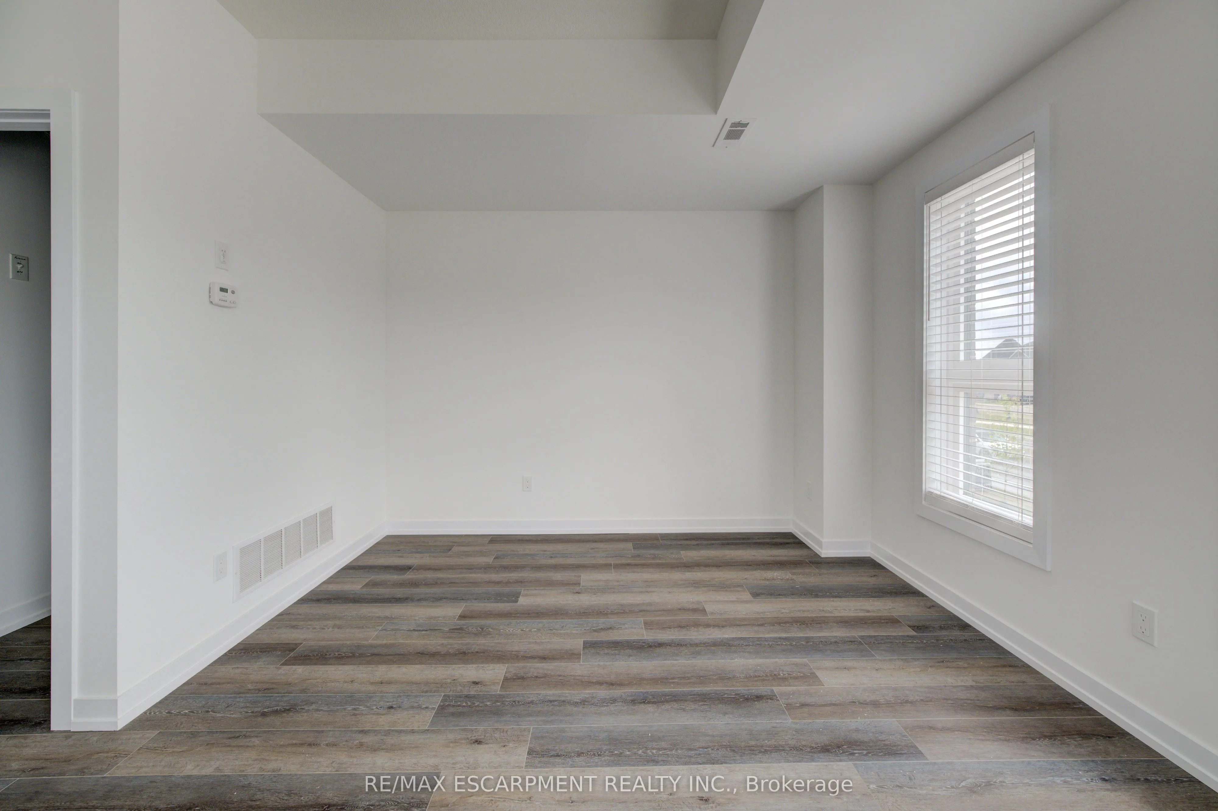 251 Burke Street, #195
