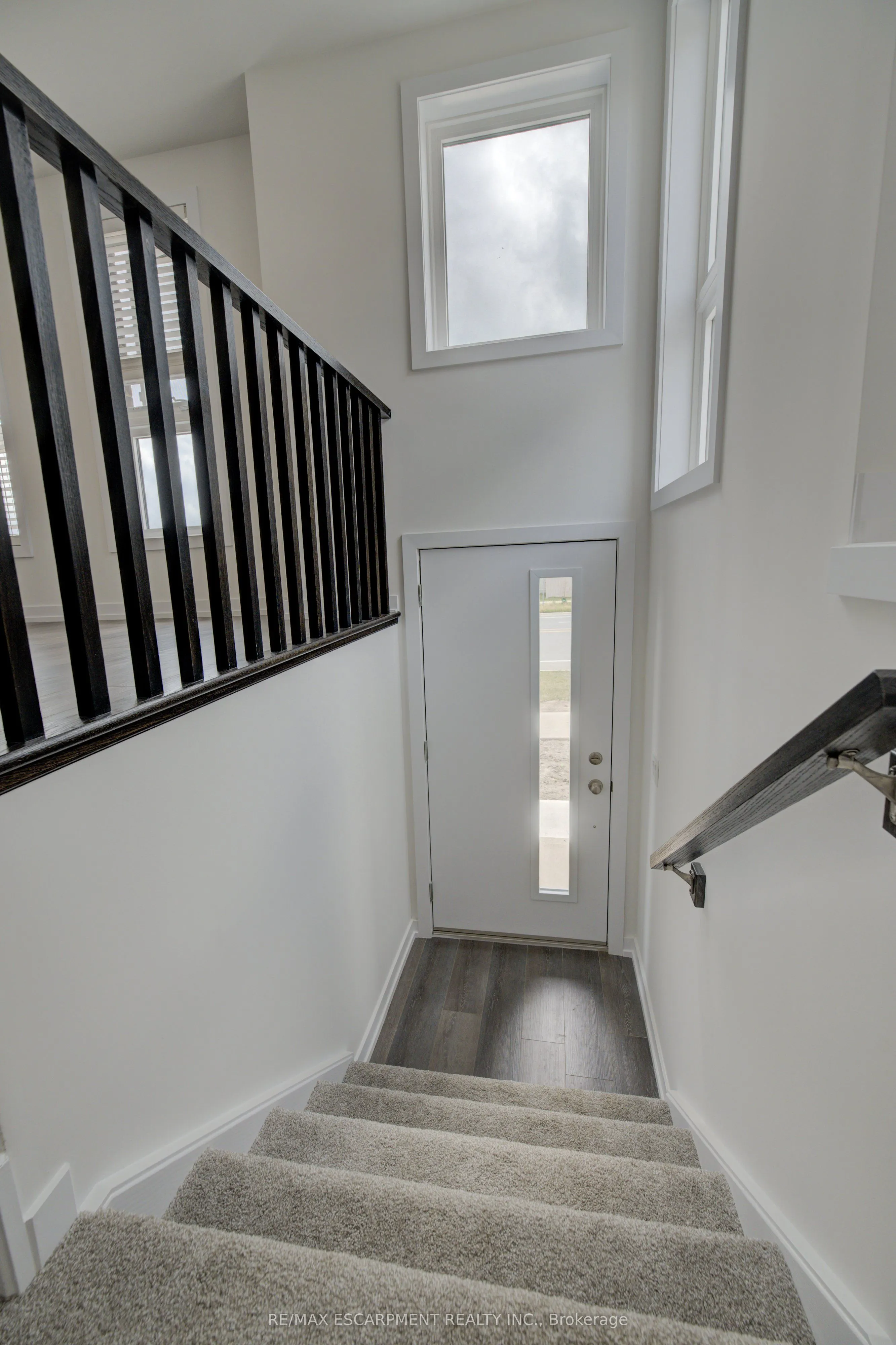 251 Burke Street, #195
