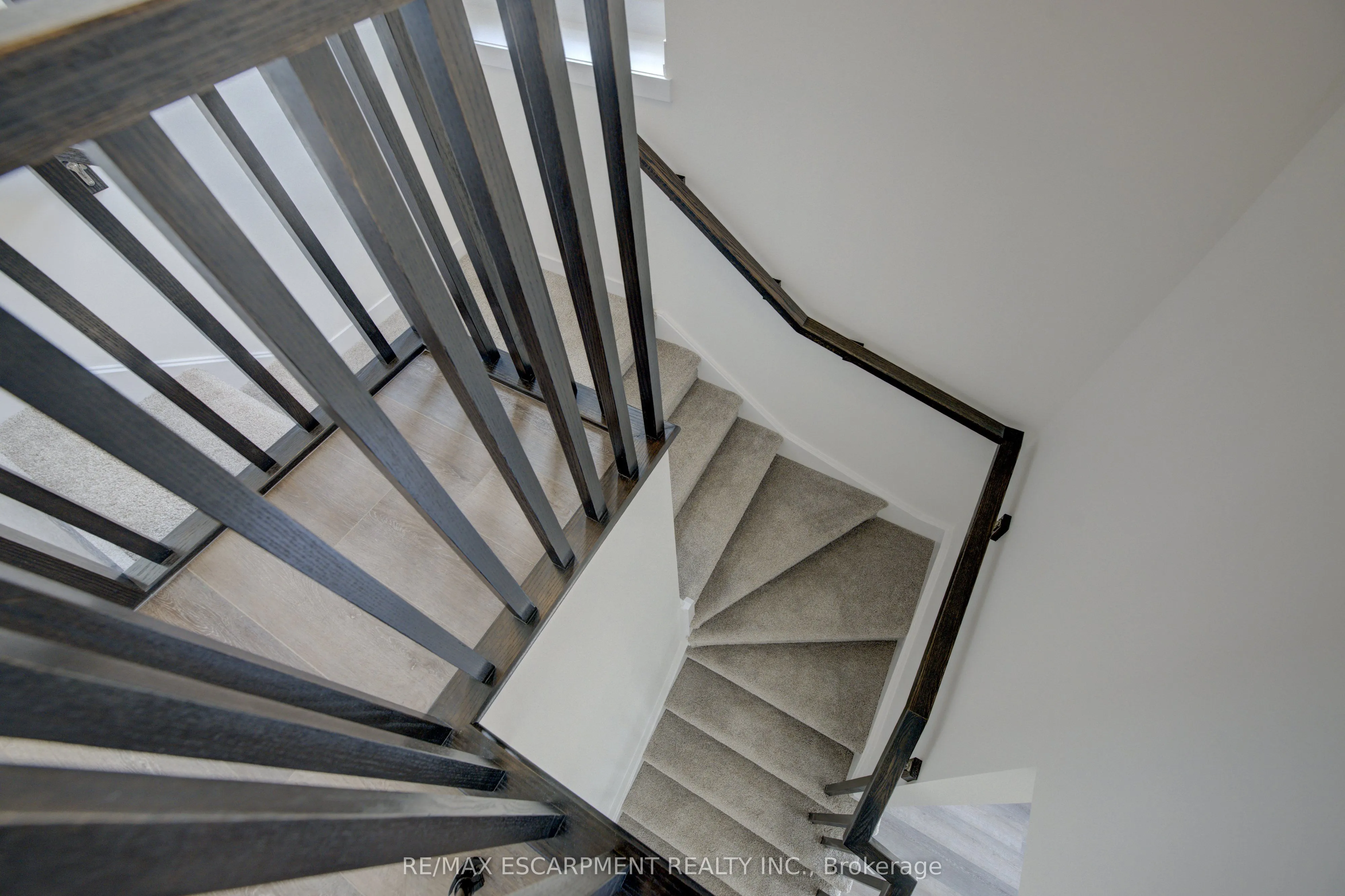 251 Burke Street, #195