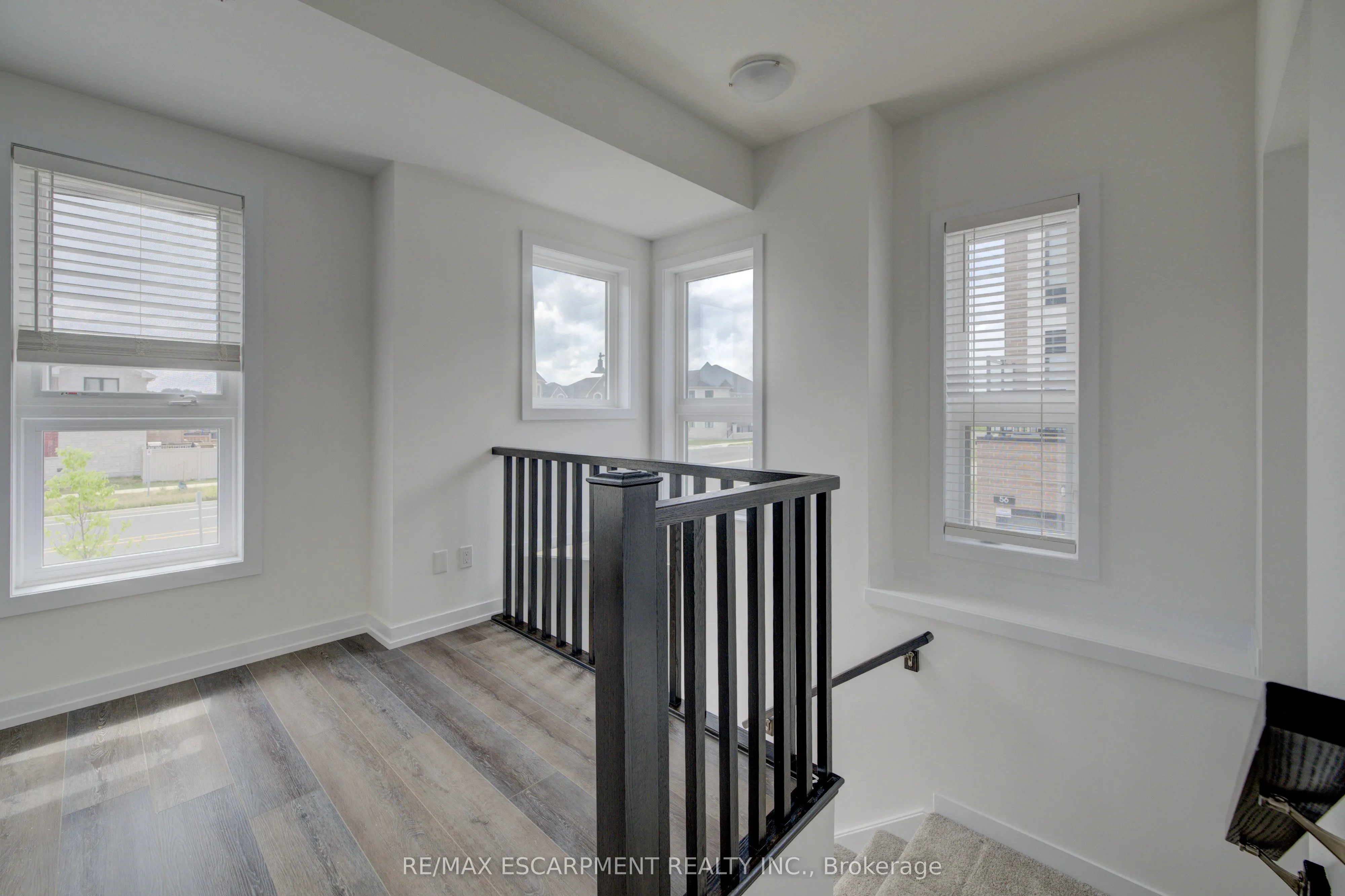 251 Burke Street, #195