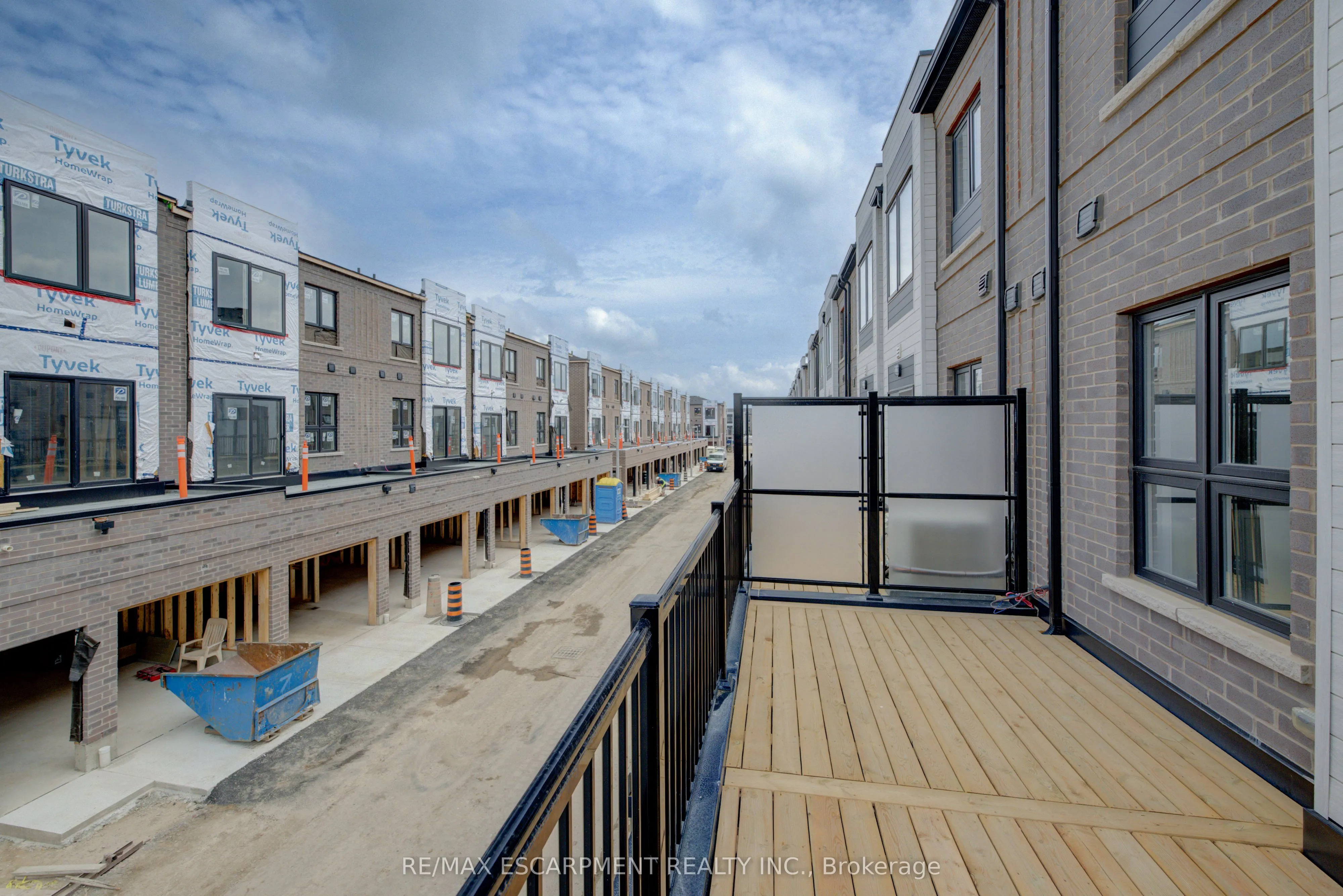 251 Burke Street, #195