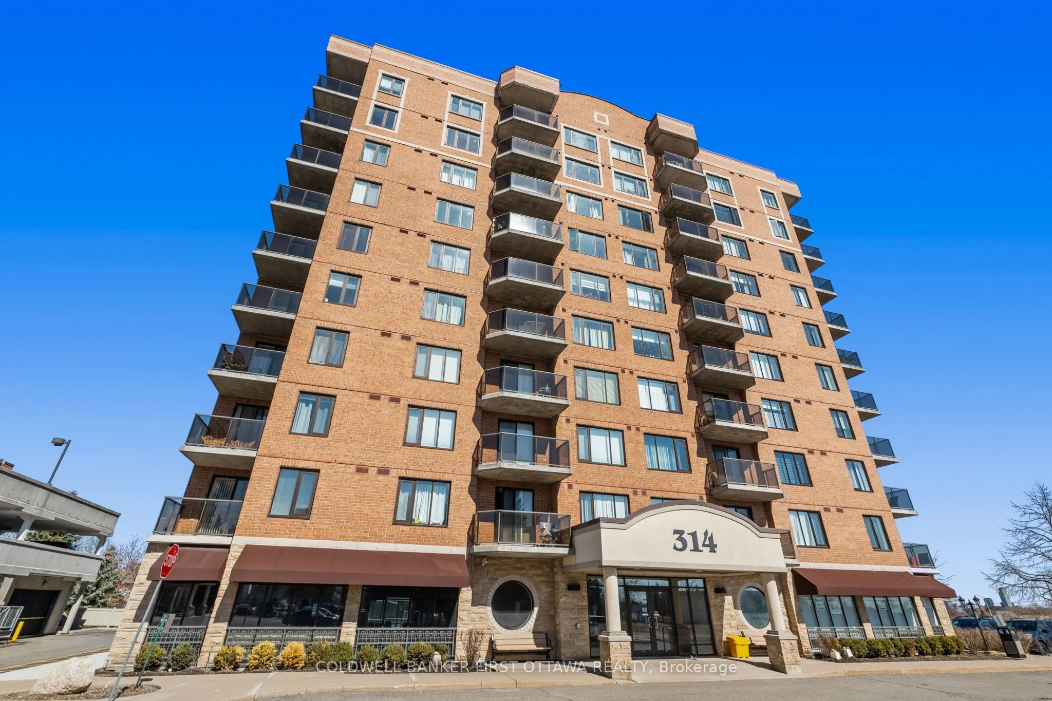 314 CENTRAL PARK Drive #912