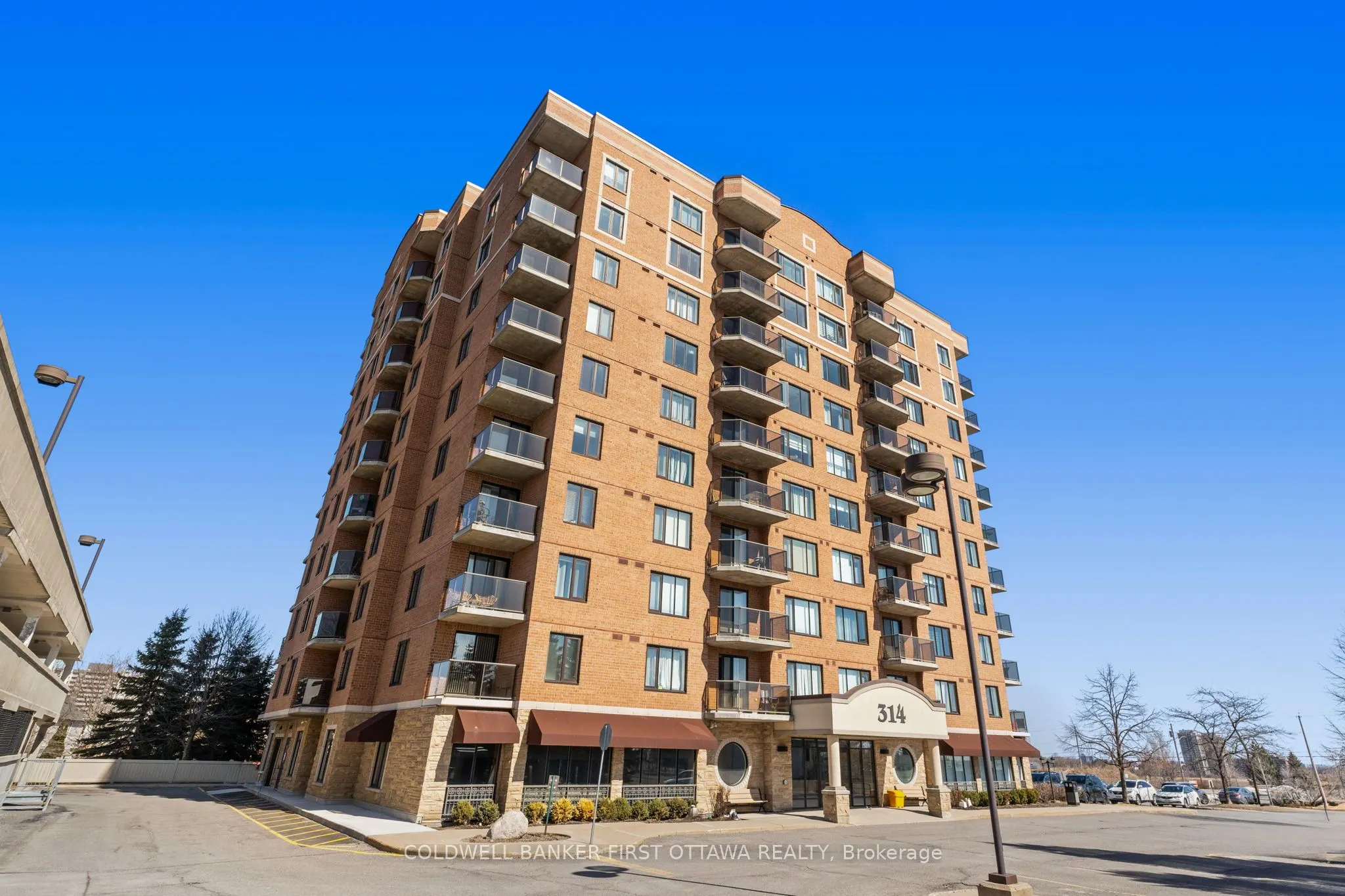 314 CENTRAL PARK Drive #912