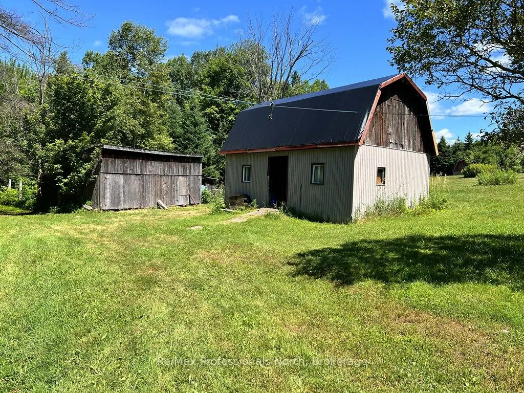 6189 Loop Road