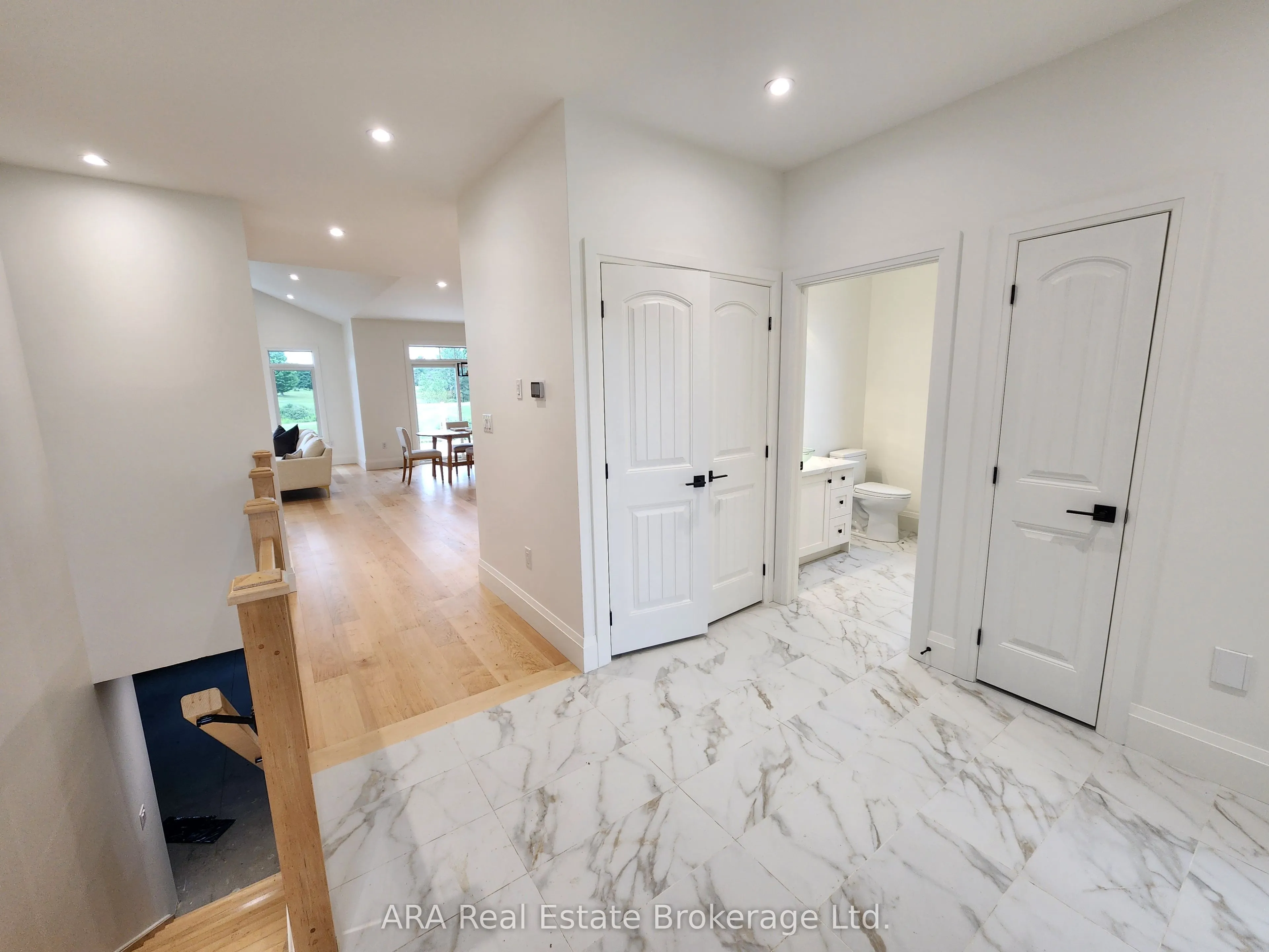 16 Hilton Lane #27