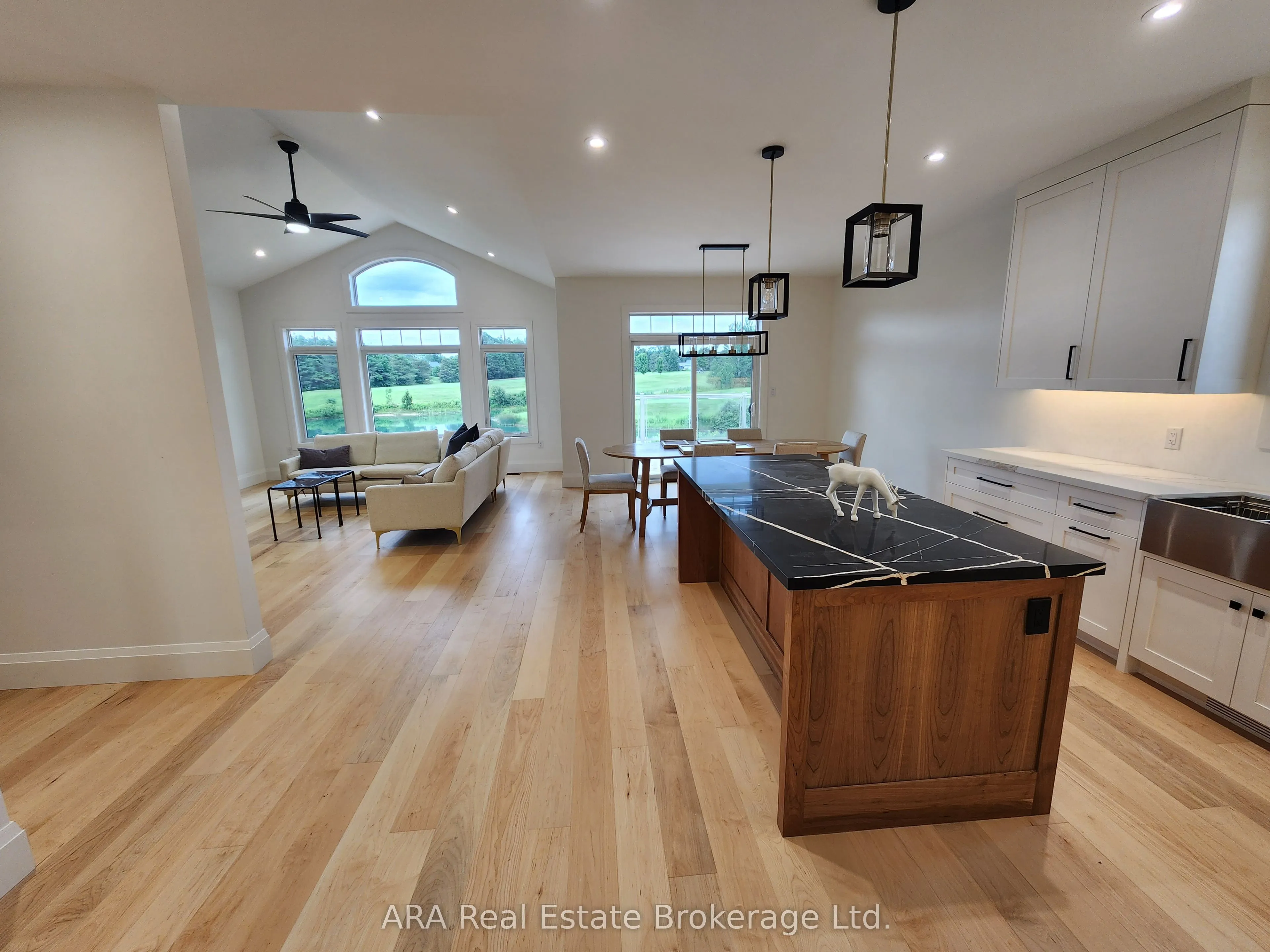16 Hilton Lane #27