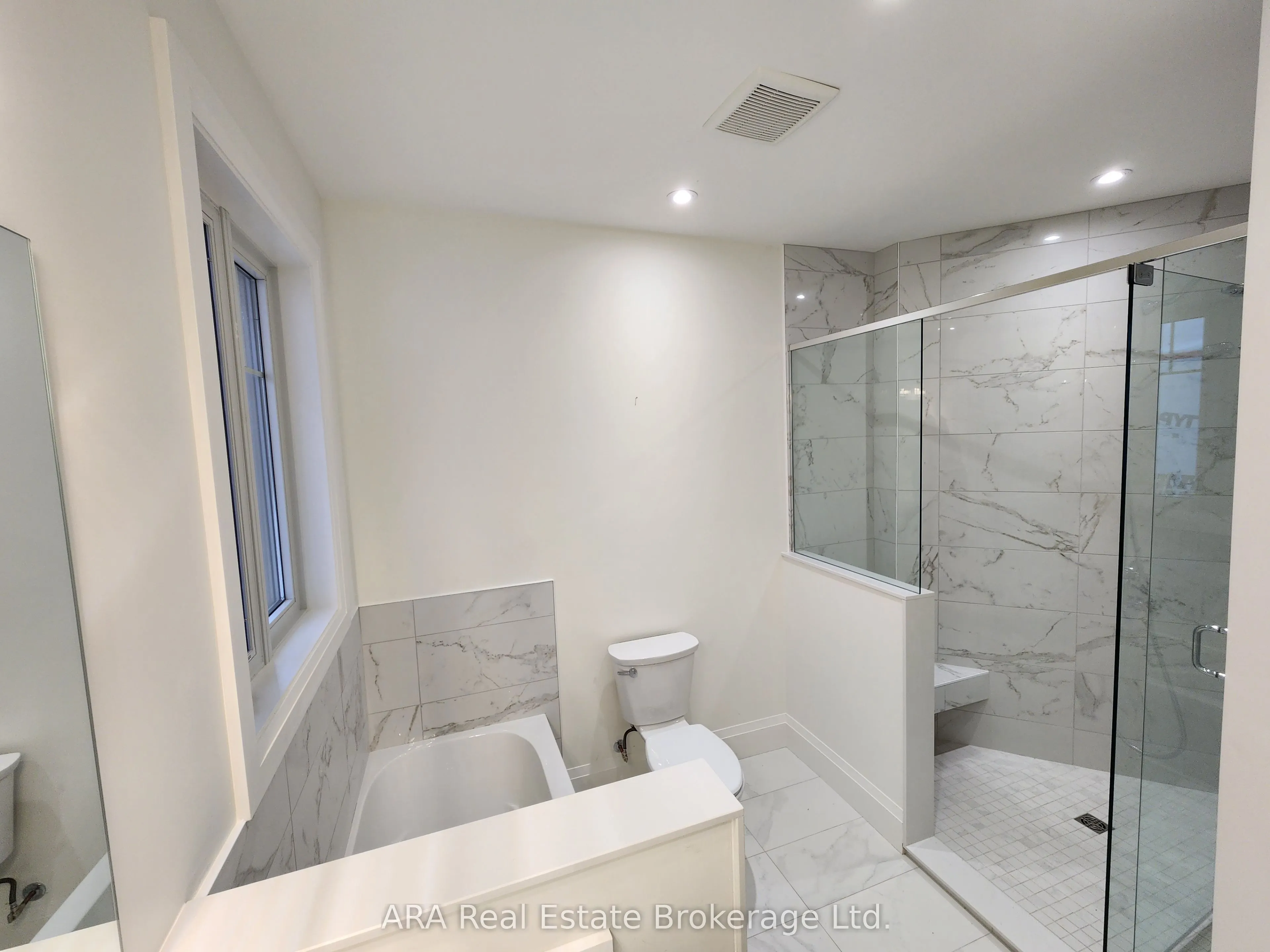 8 HILTON Lane, #30