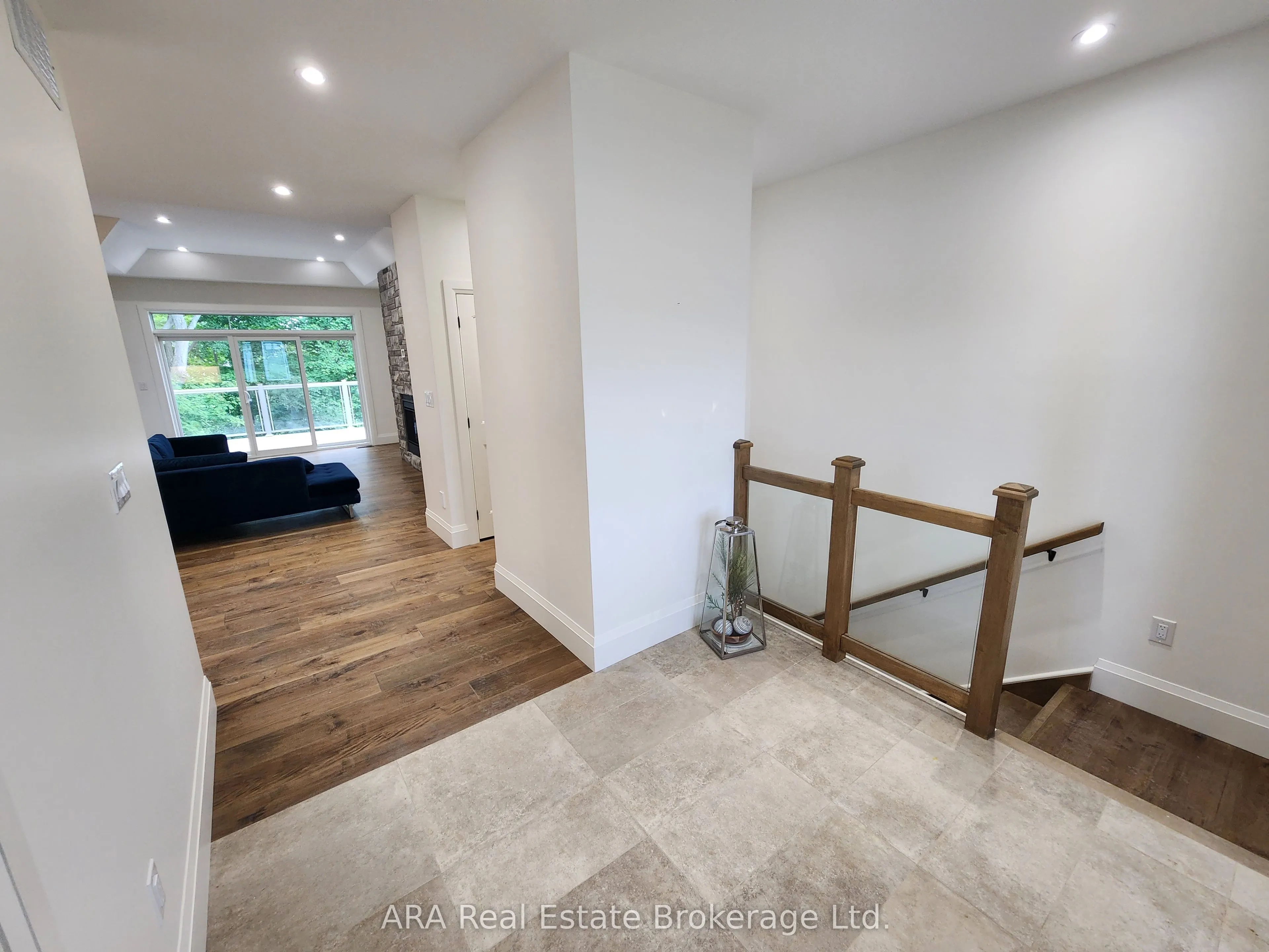 8 HILTON Lane, #30