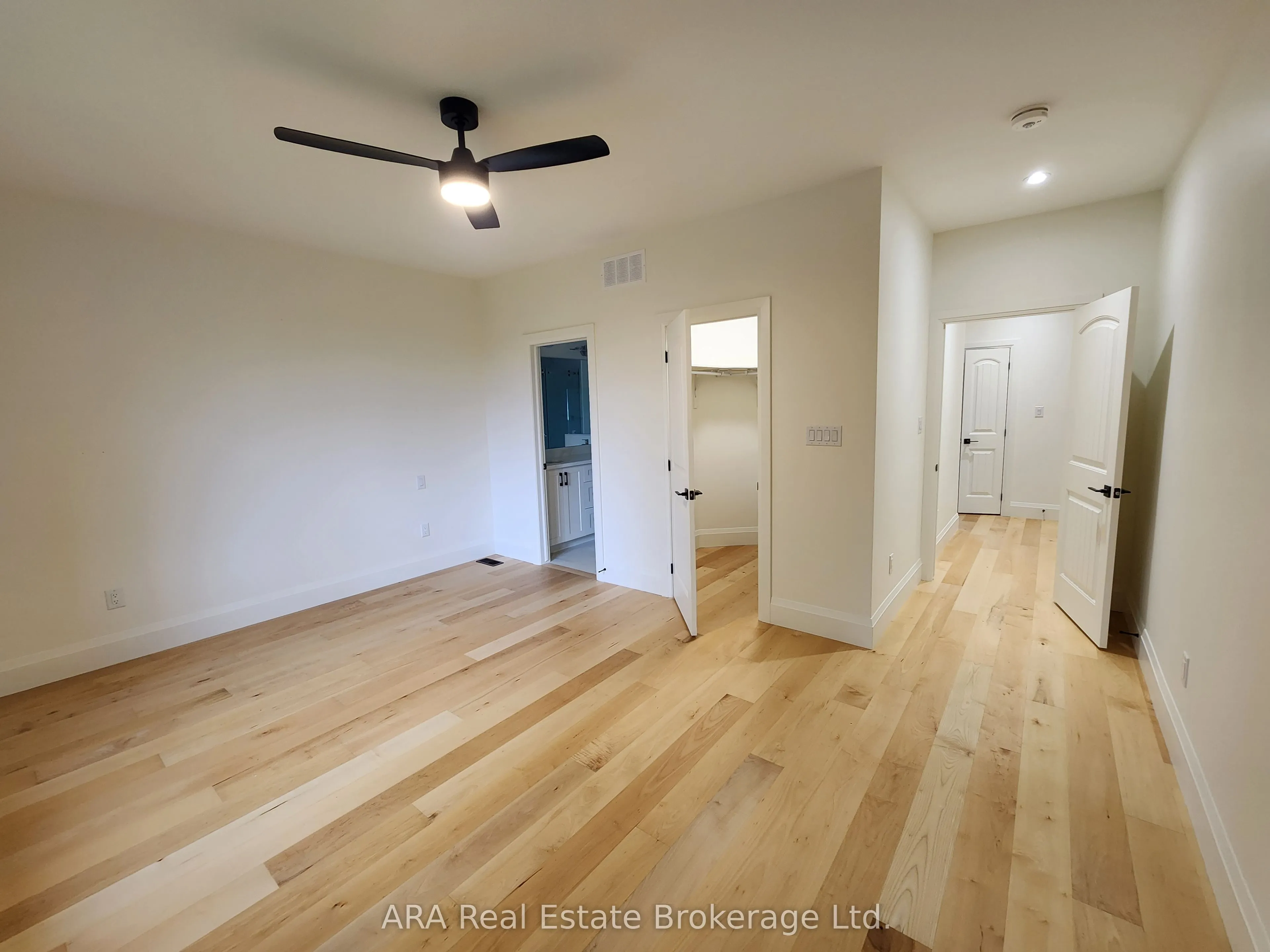 4 Hilton Lane, #32