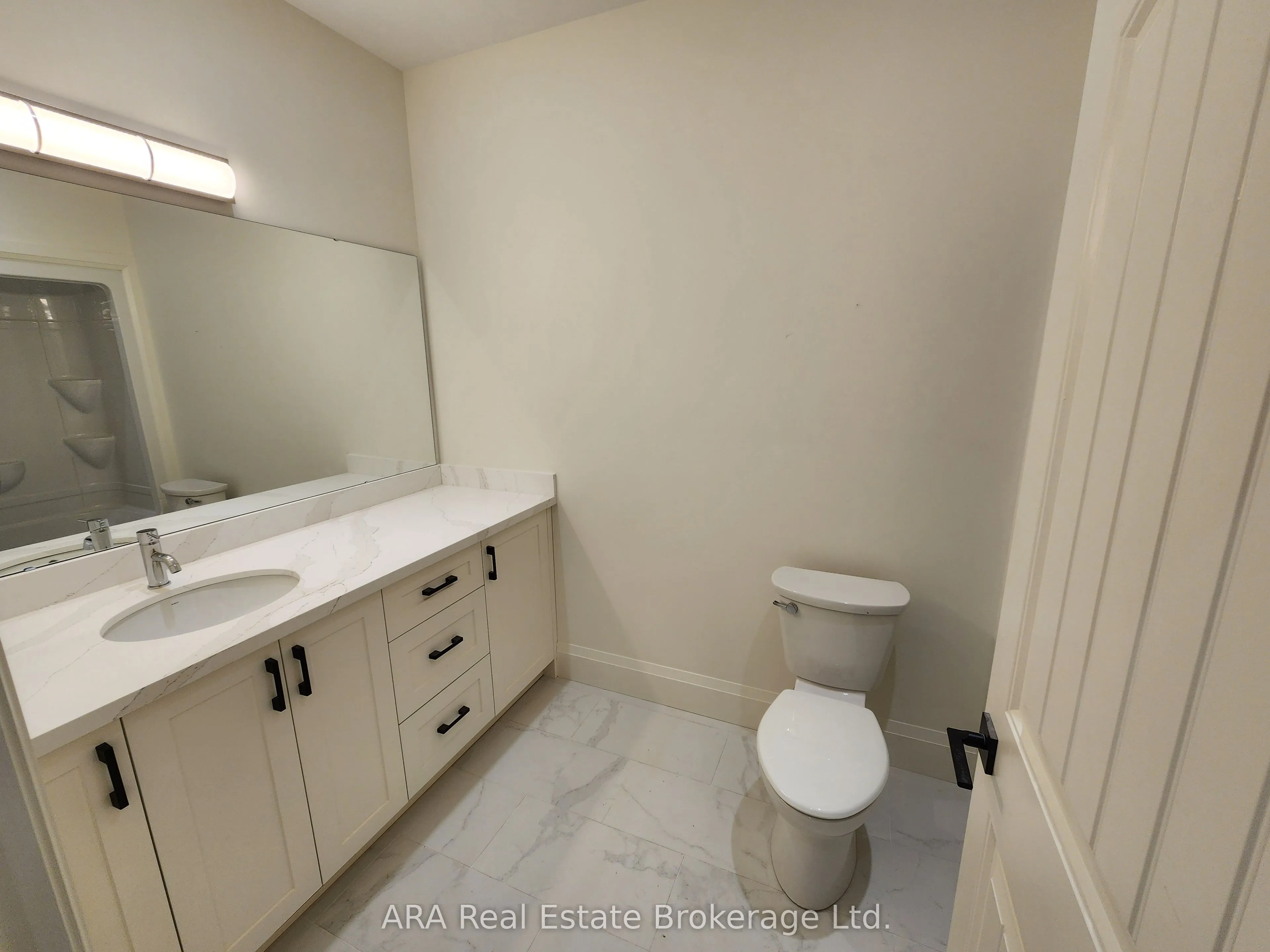 4 Hilton Lane, #32