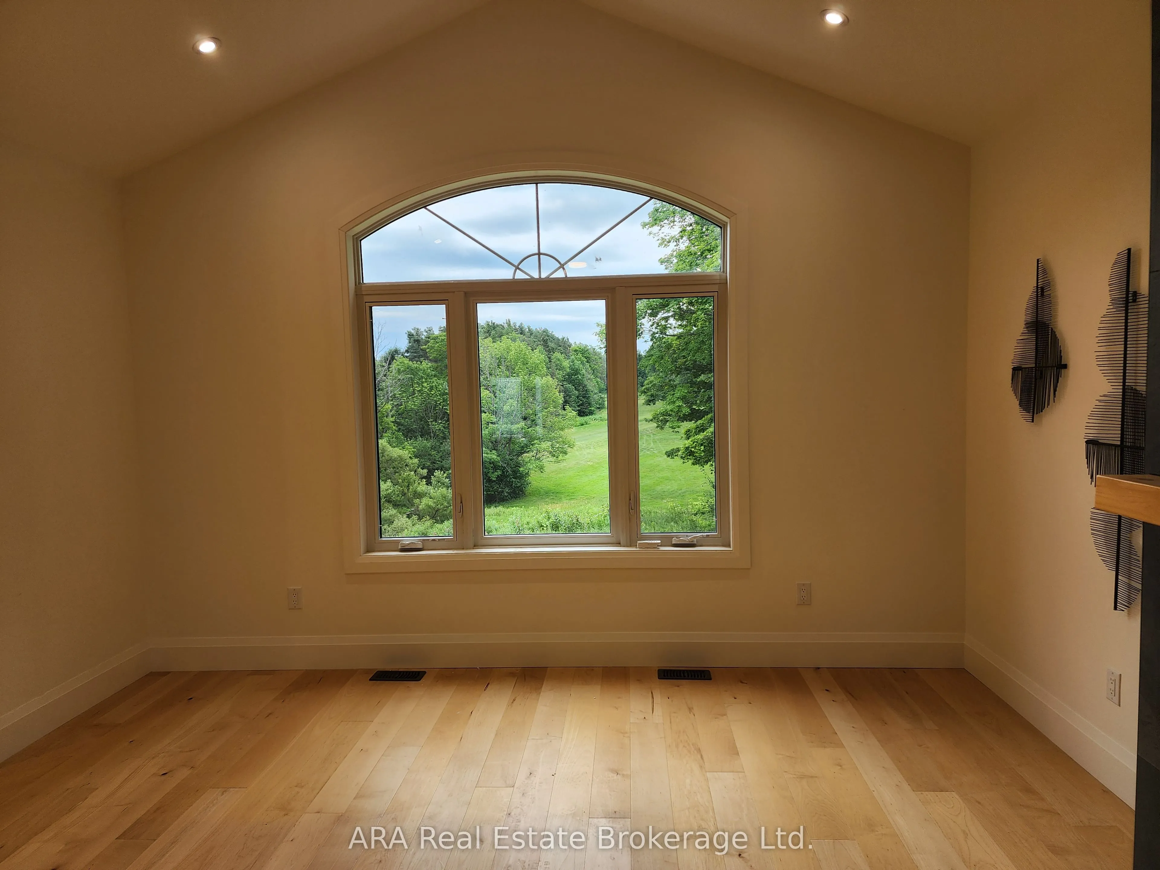 4 Hilton Lane, #32