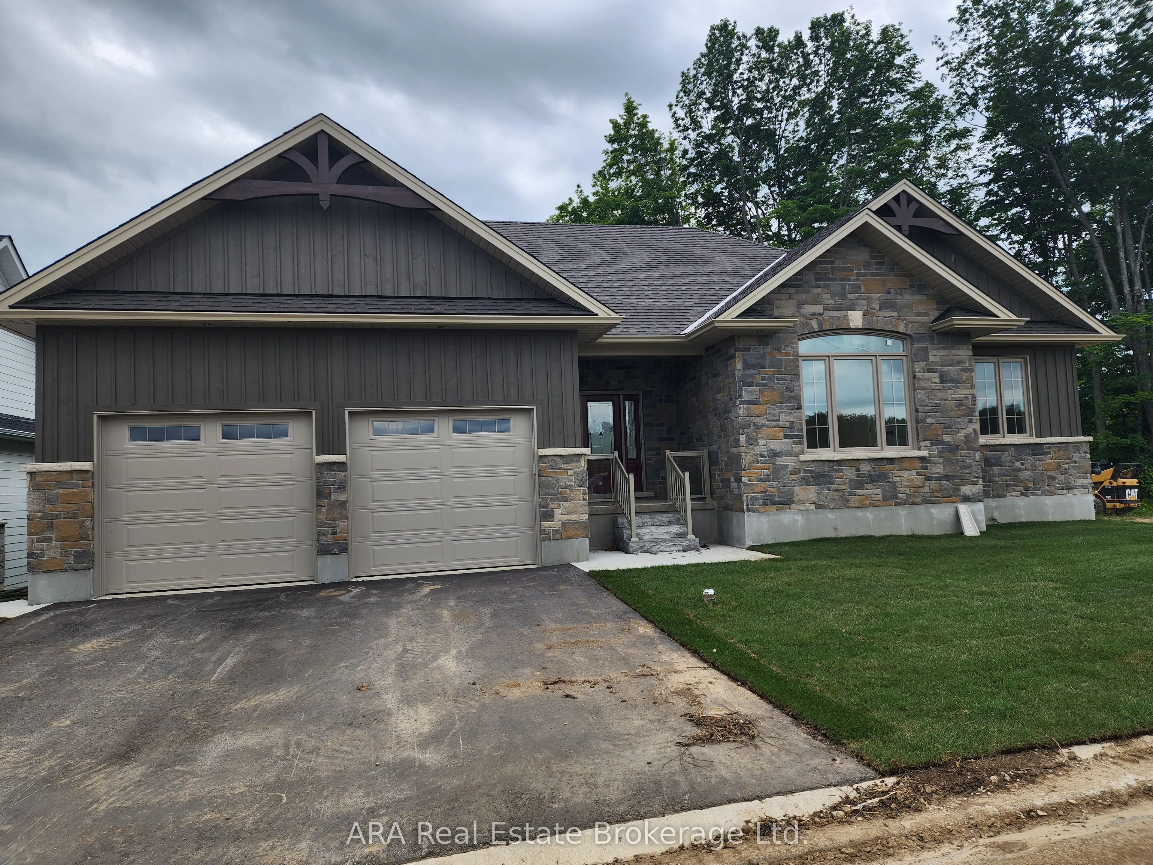 4 Hilton Lane, #32