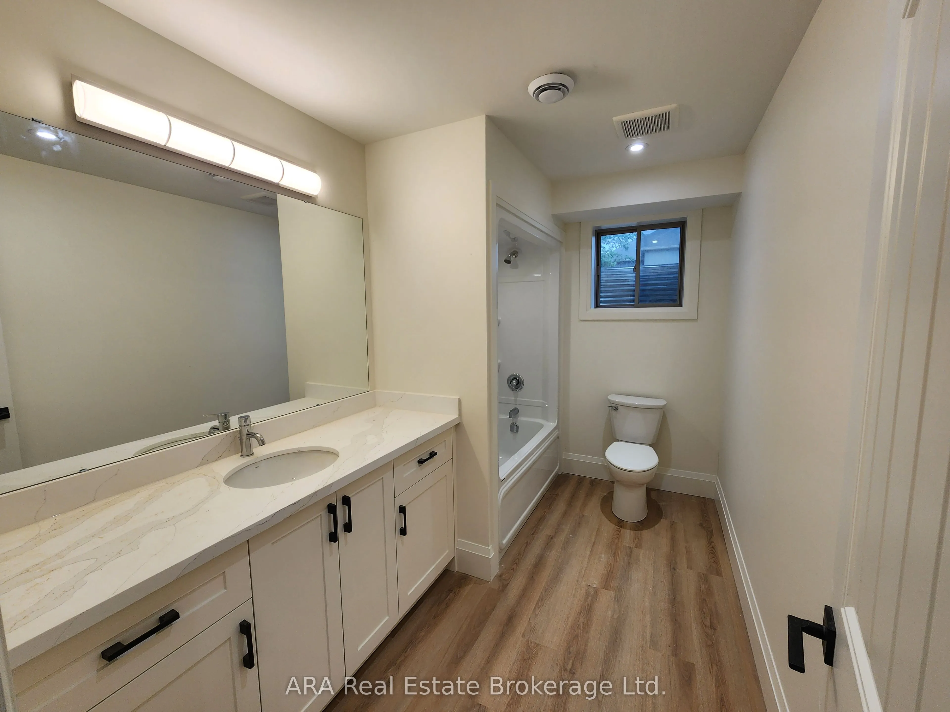 4 Hilton Lane, #32