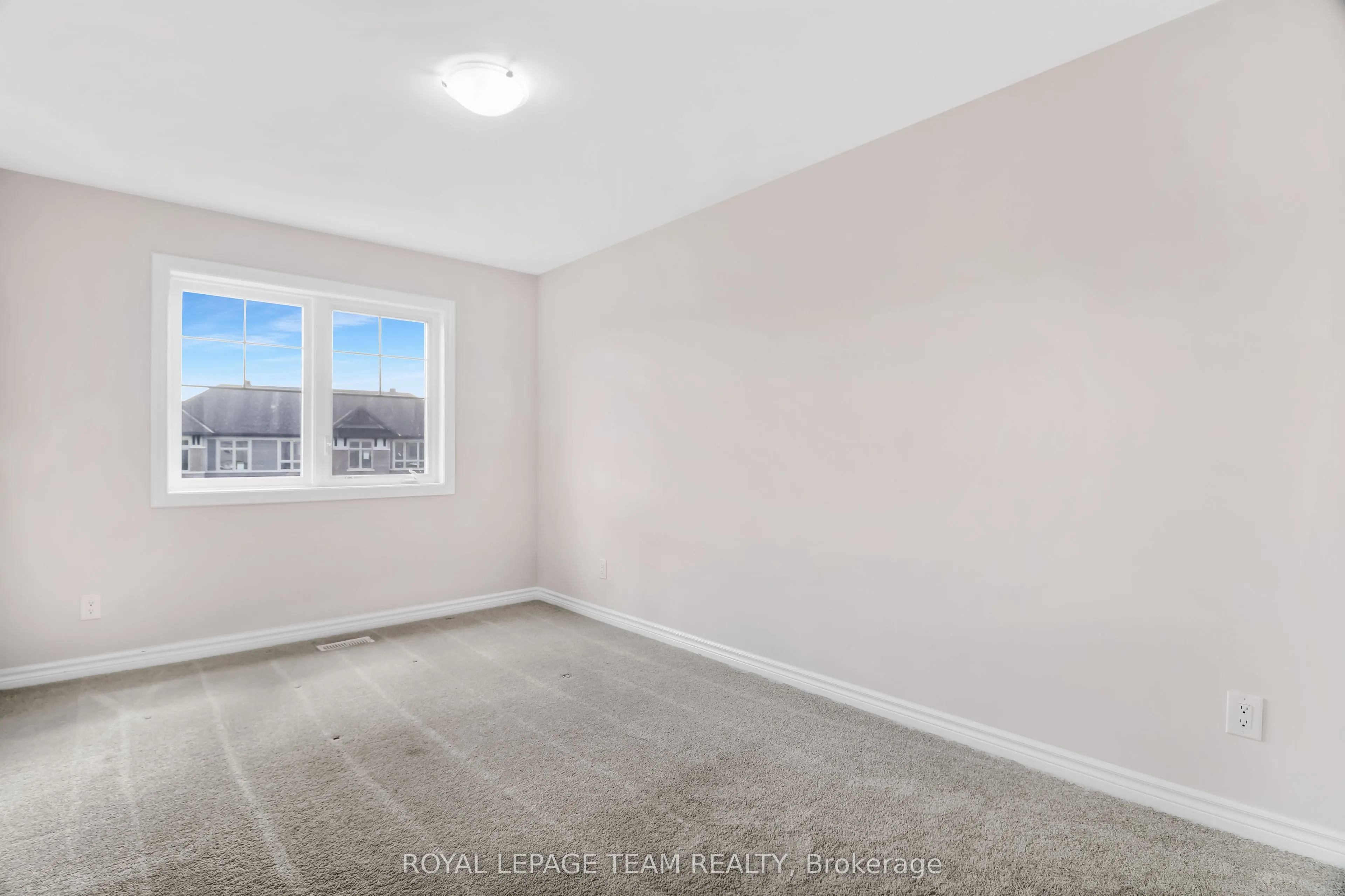 126 Wabikon Crescent