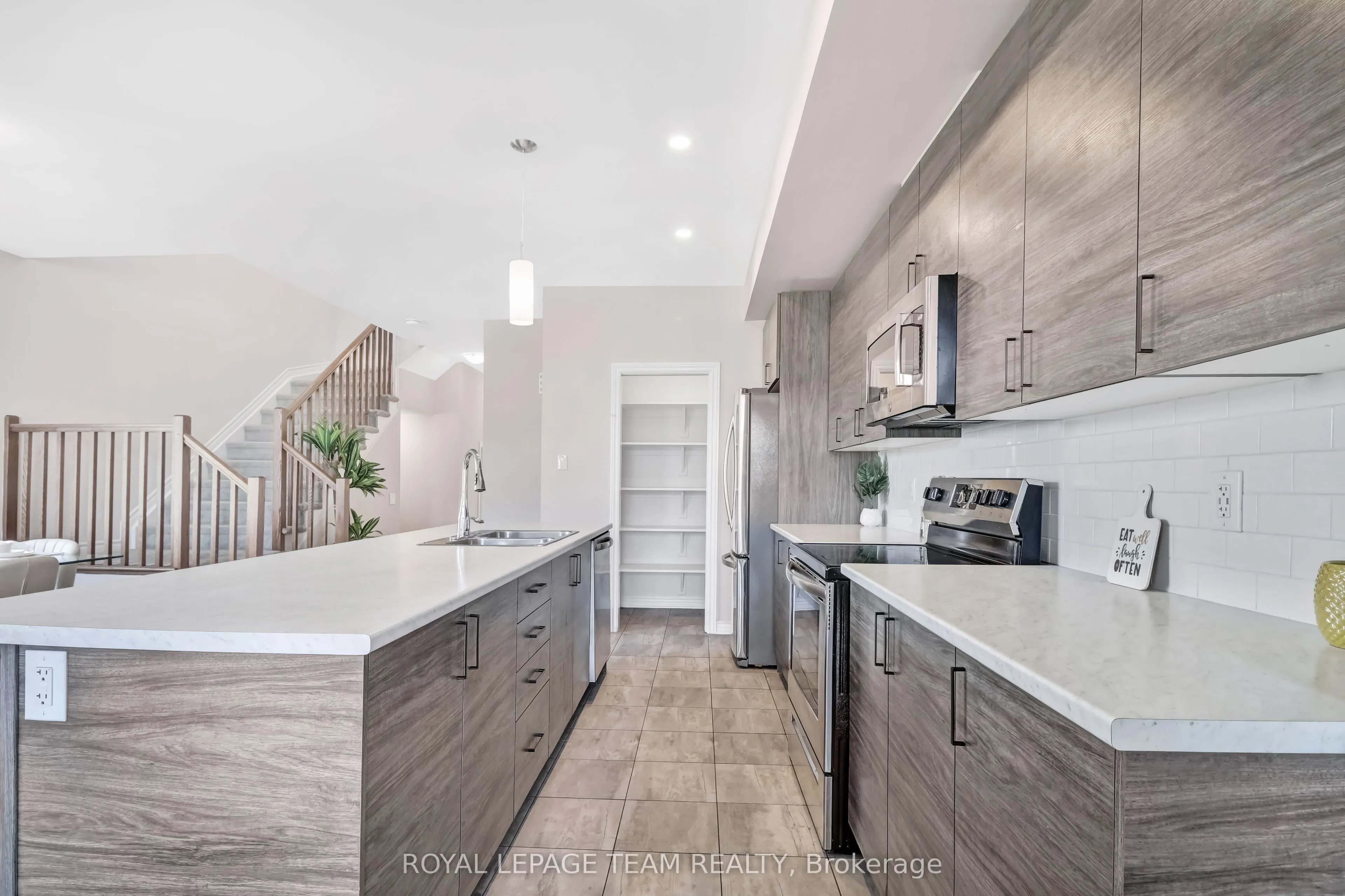 126 Wabikon Crescent
