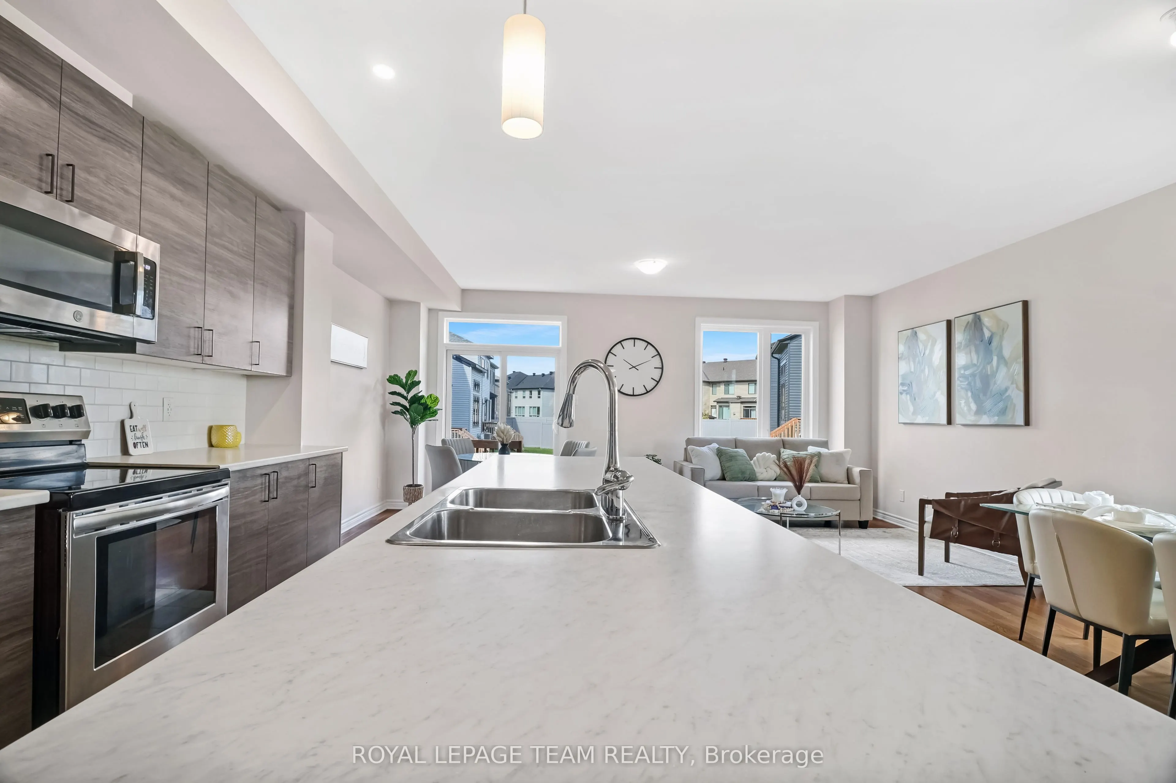 126 Wabikon Crescent