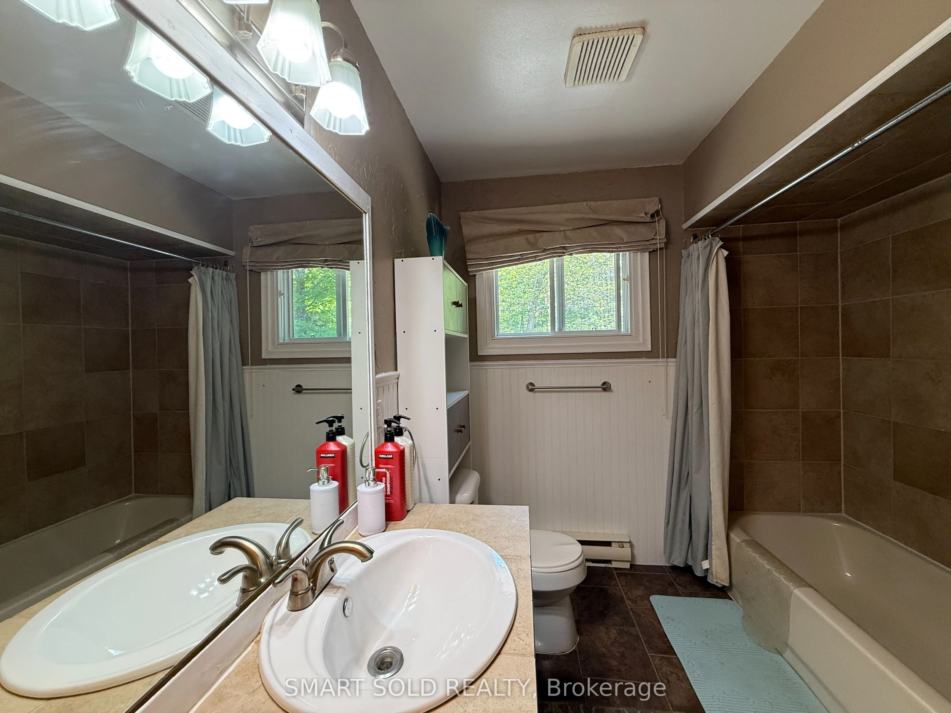 105 MUSKOKA GLENS COTTAGE Road