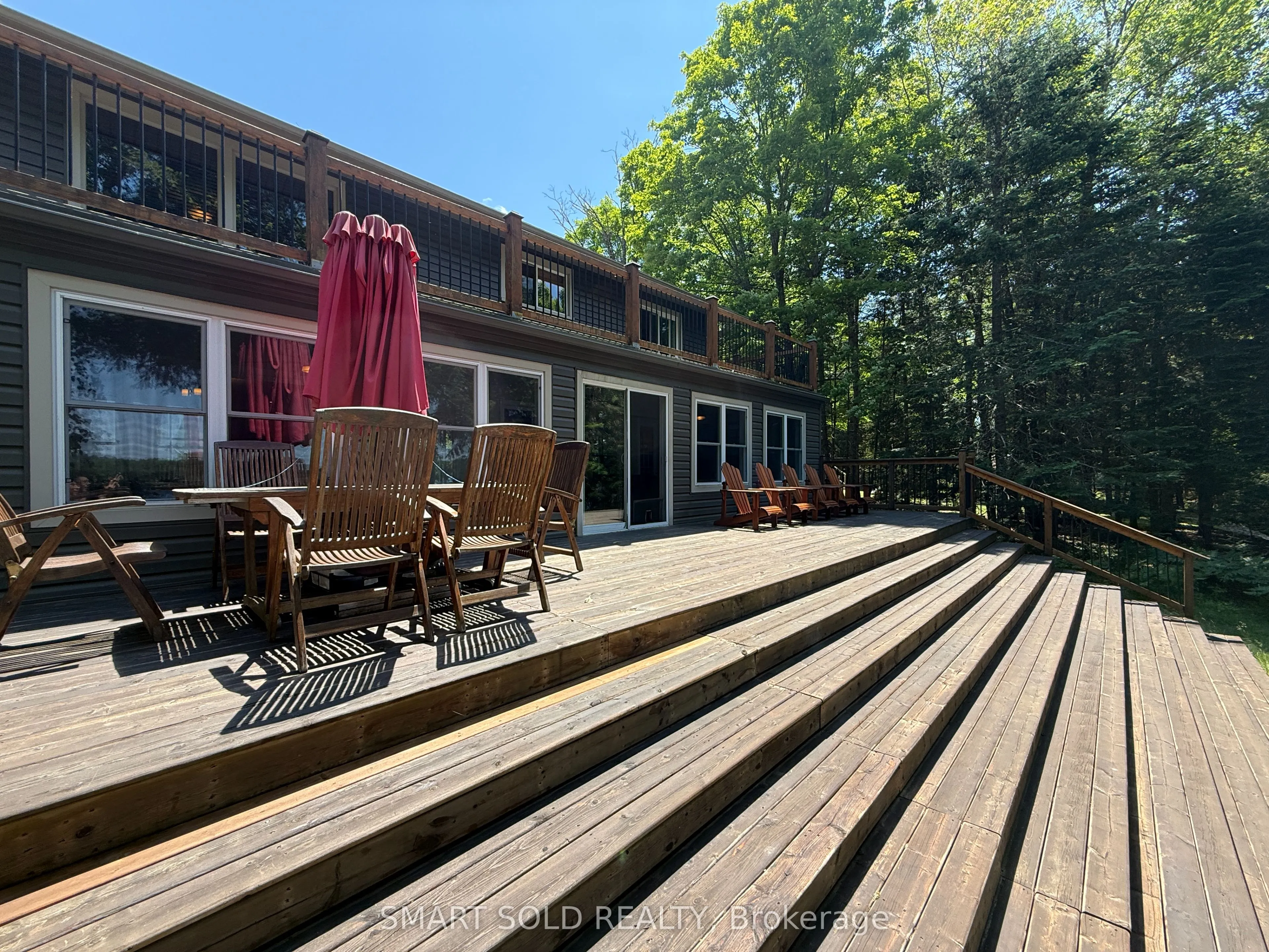 105 MUSKOKA GLENS COTTAGE Road