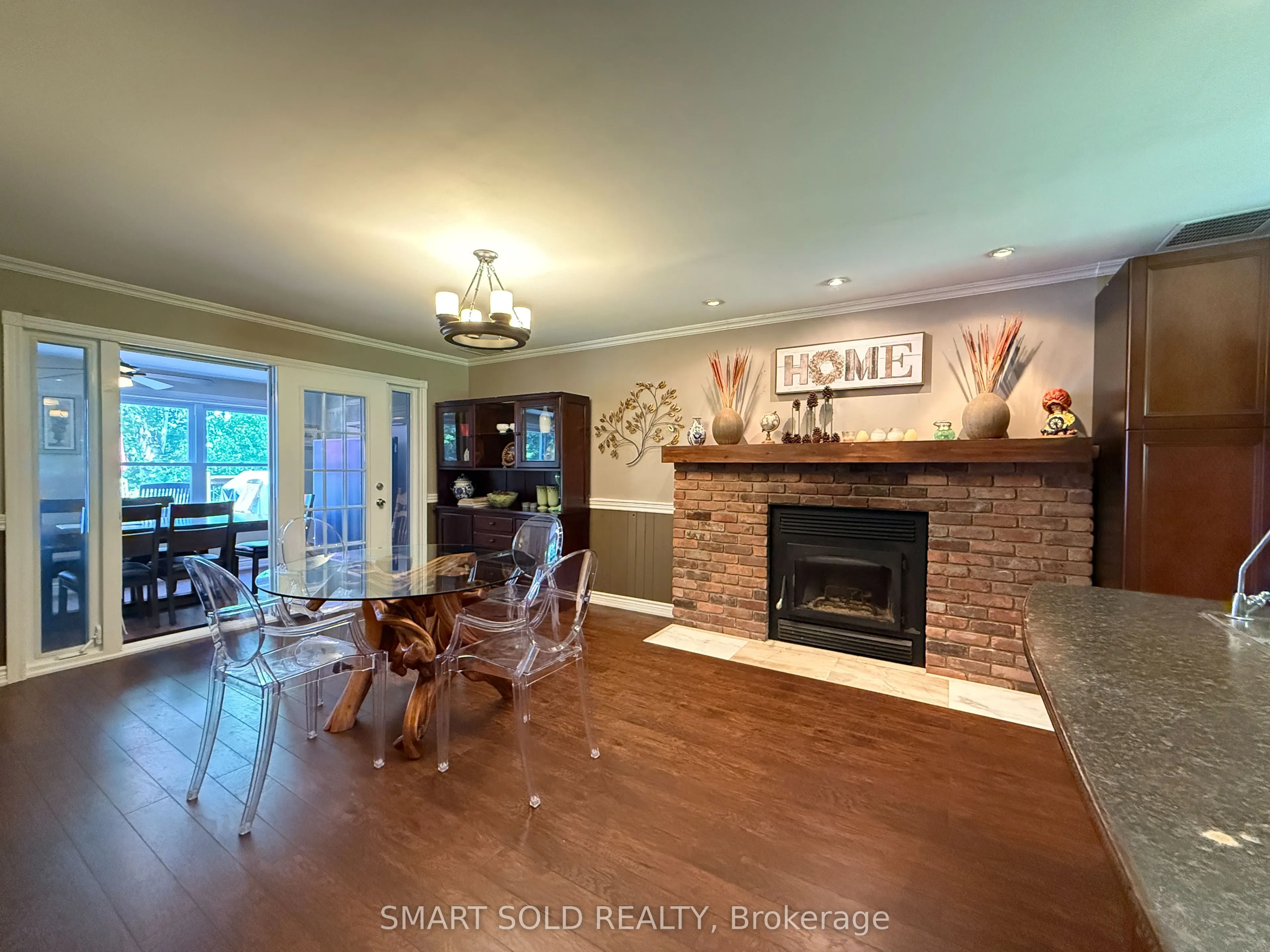 105 MUSKOKA GLENS COTTAGE Road