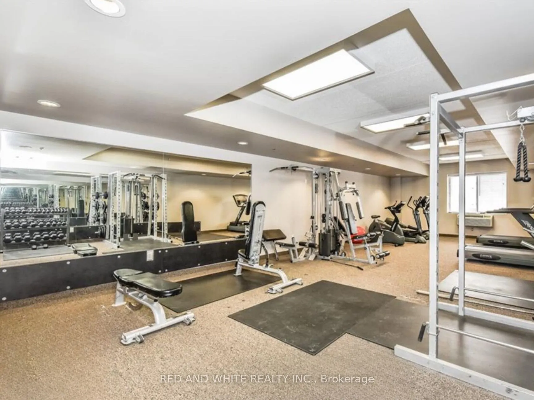 8 HICKORY Street W, #1105