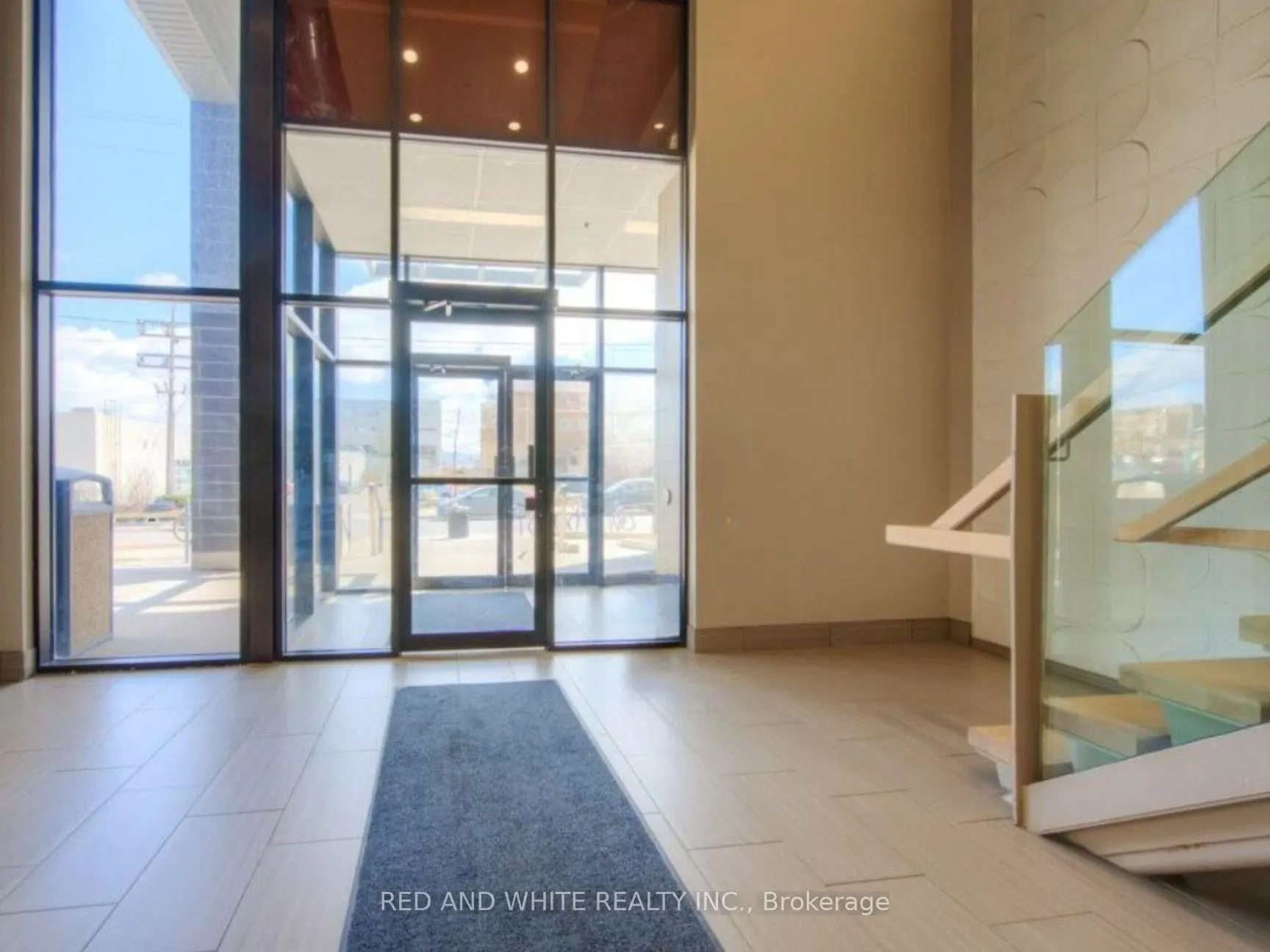 8 HICKORY Street W, #1105