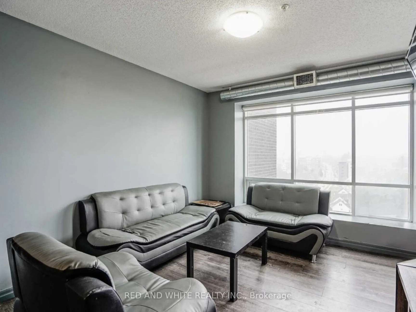 8 HICKORY Street W, #1105