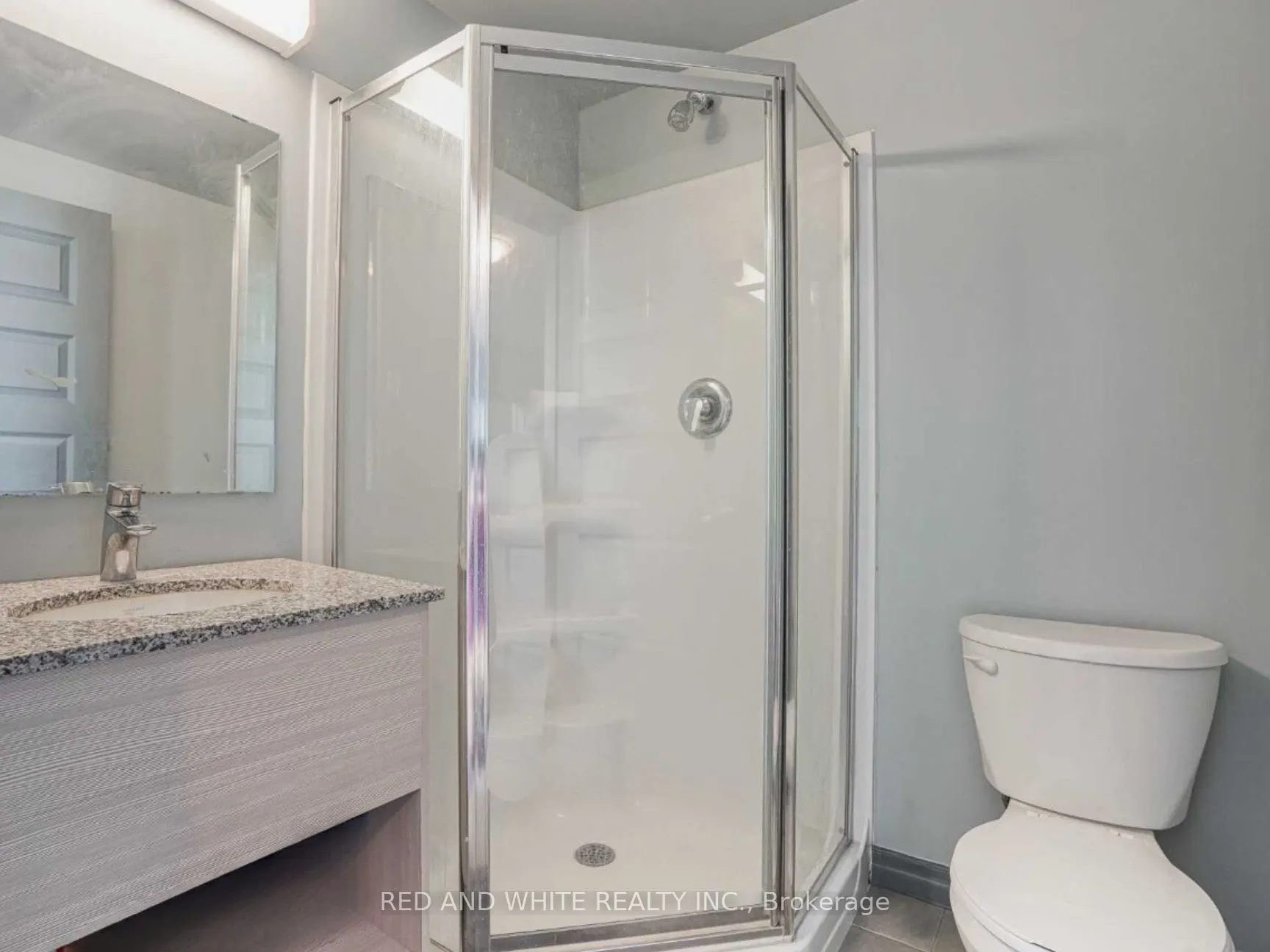 8 HICKORY Street W, #1105