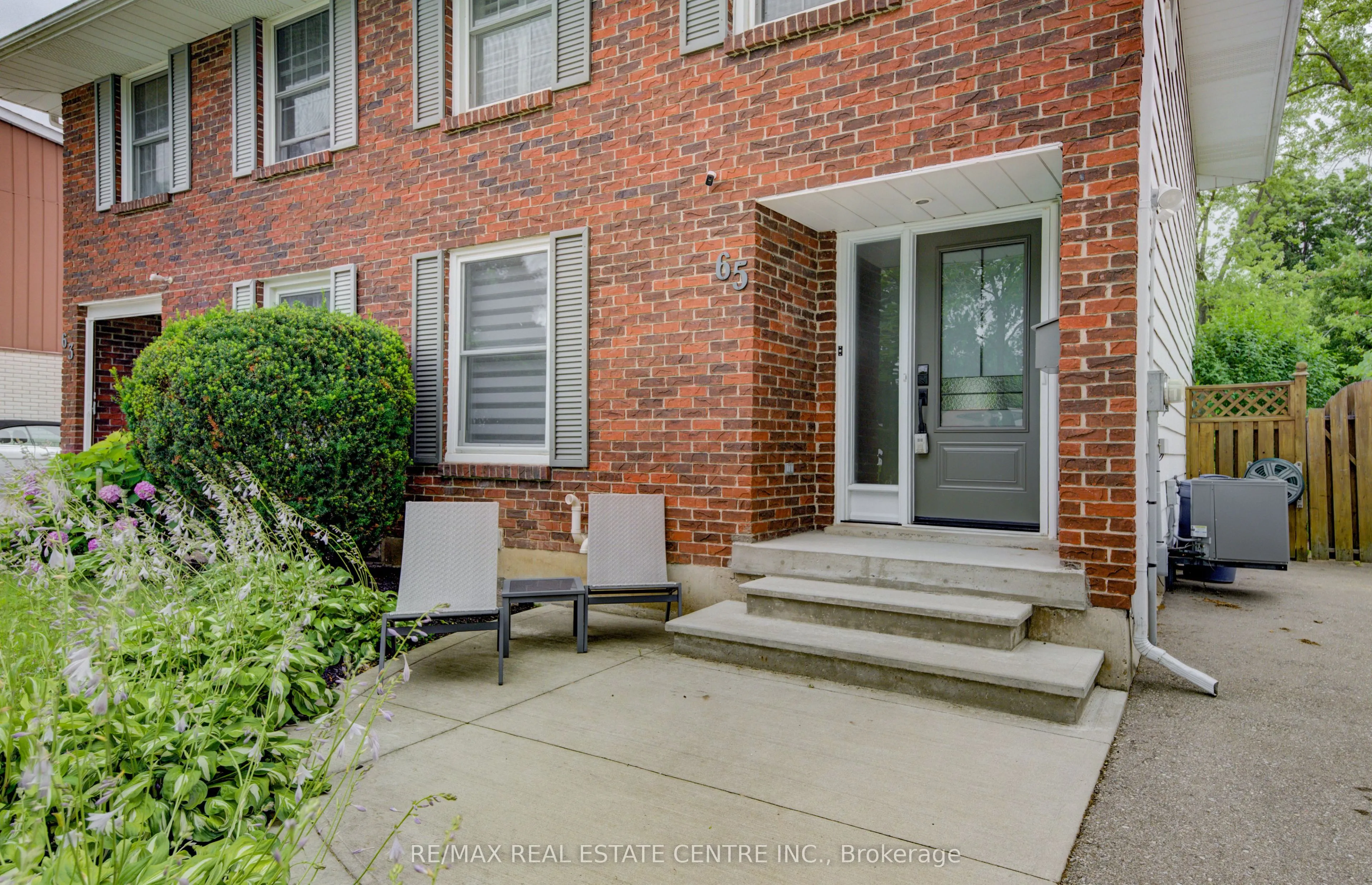 65 Selkirk Drive