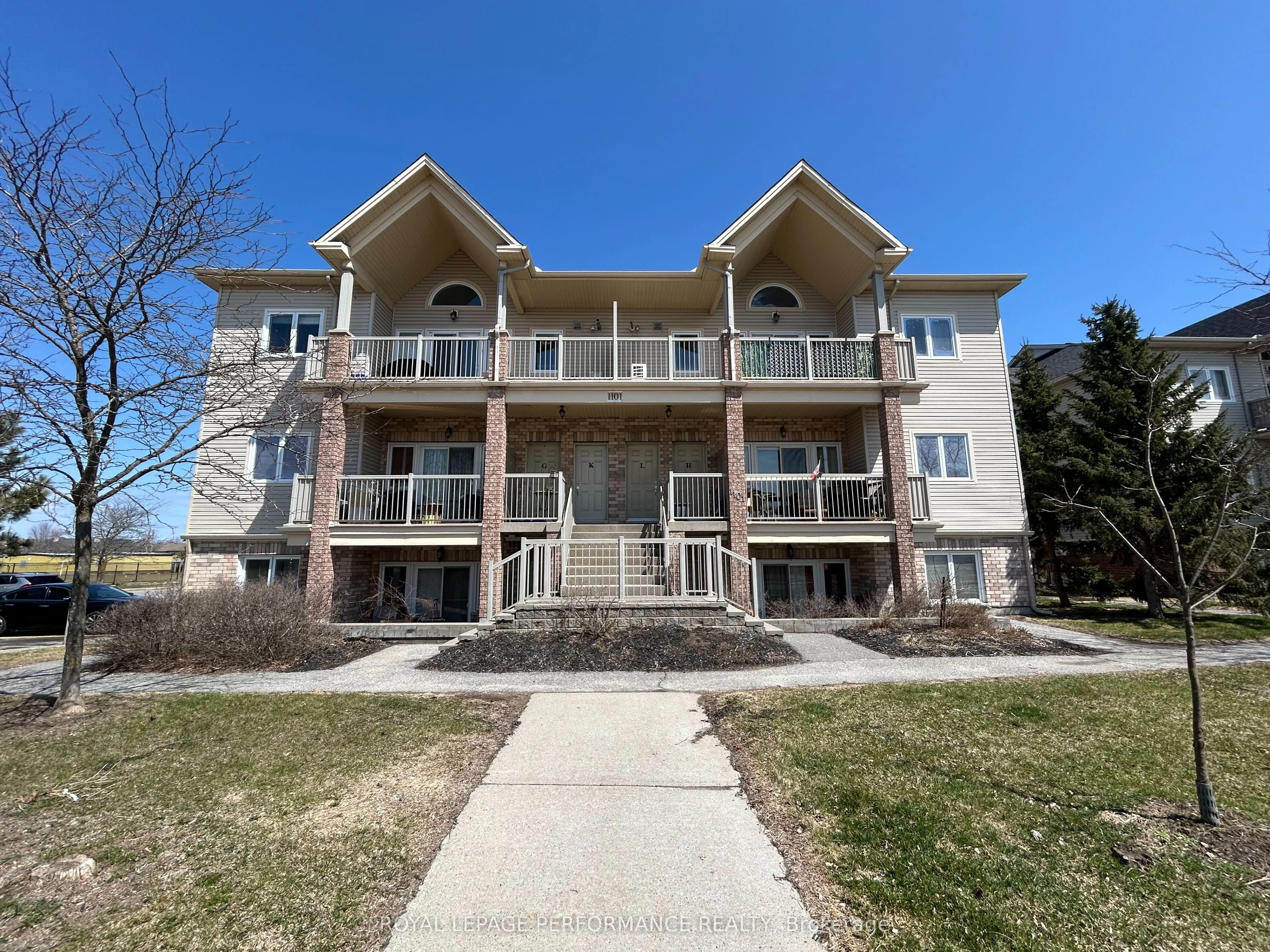 1101 Stittsville Main Street E, #L