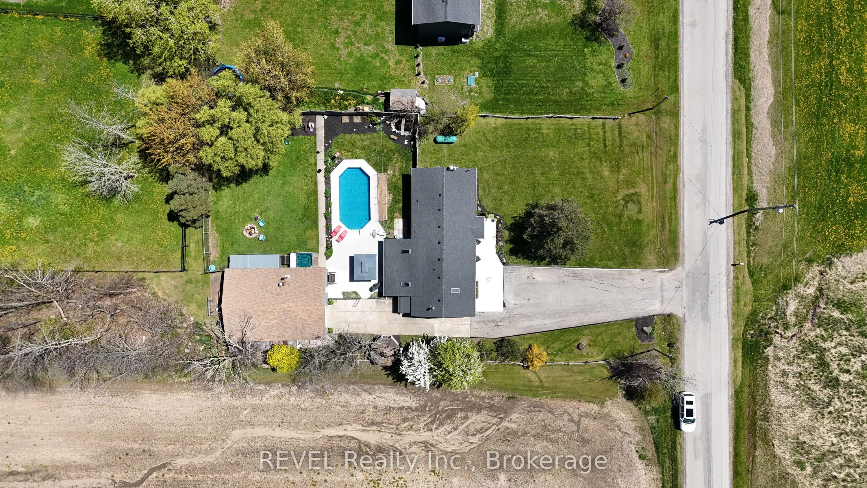 350 Kemp Road W