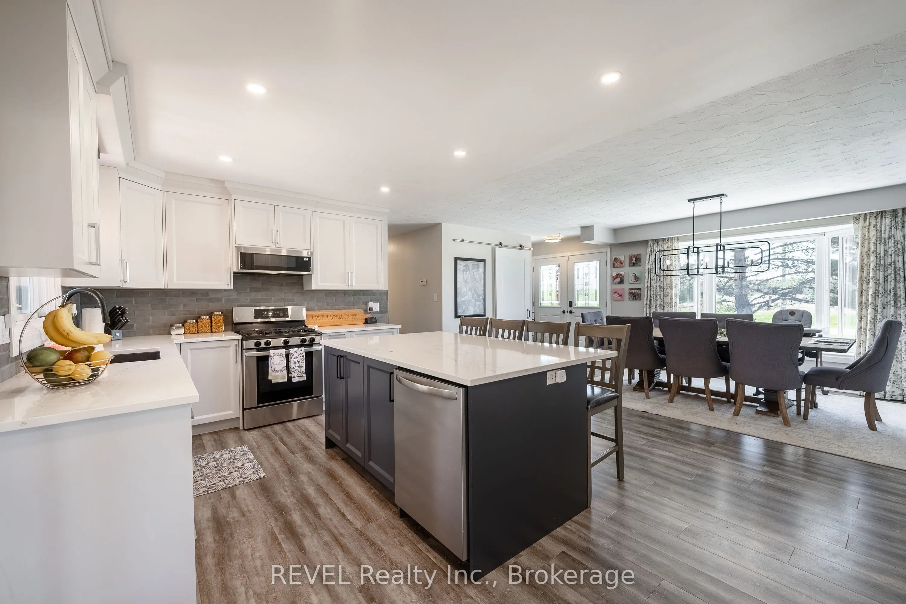 350 Kemp Road W