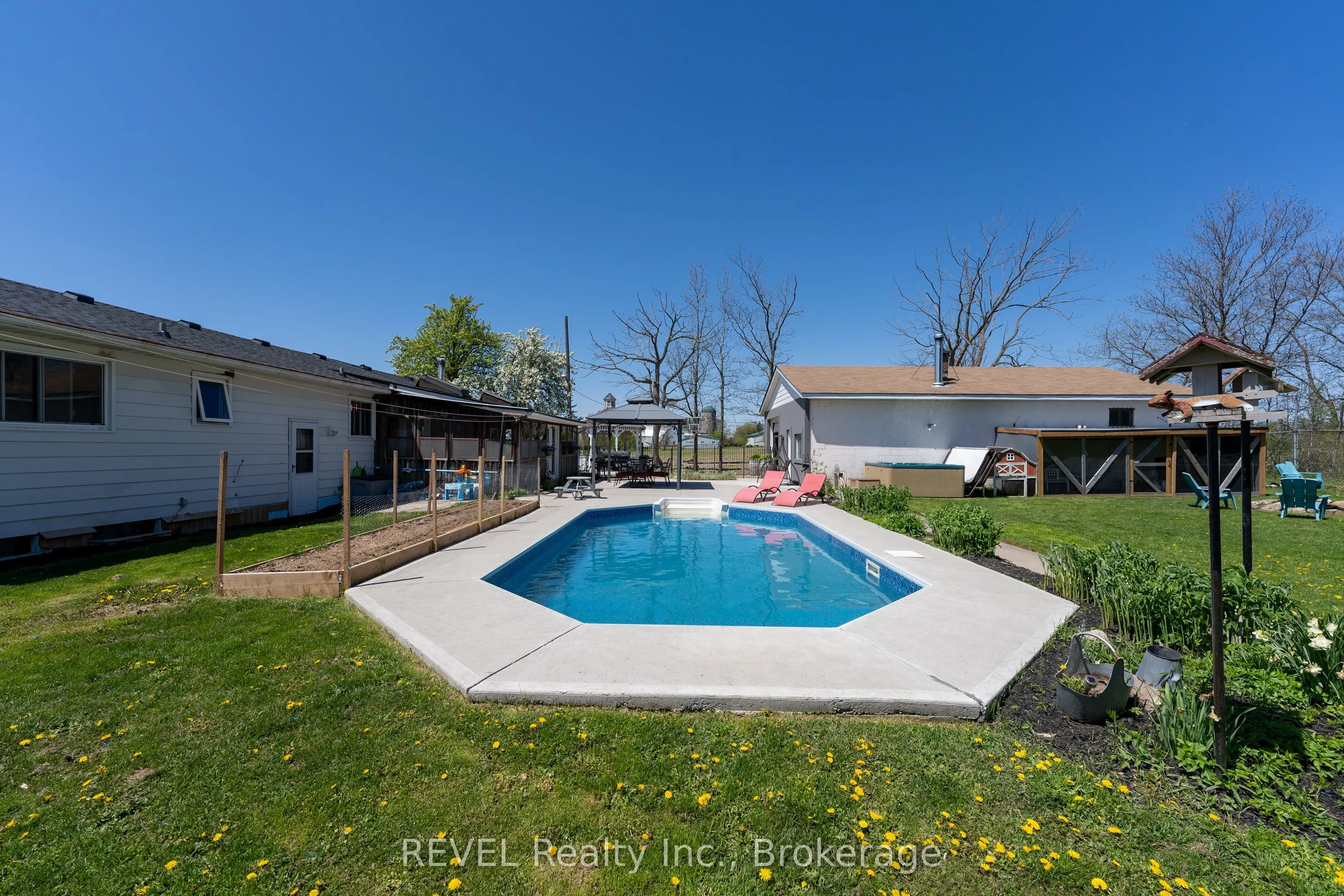 350 Kemp Road W