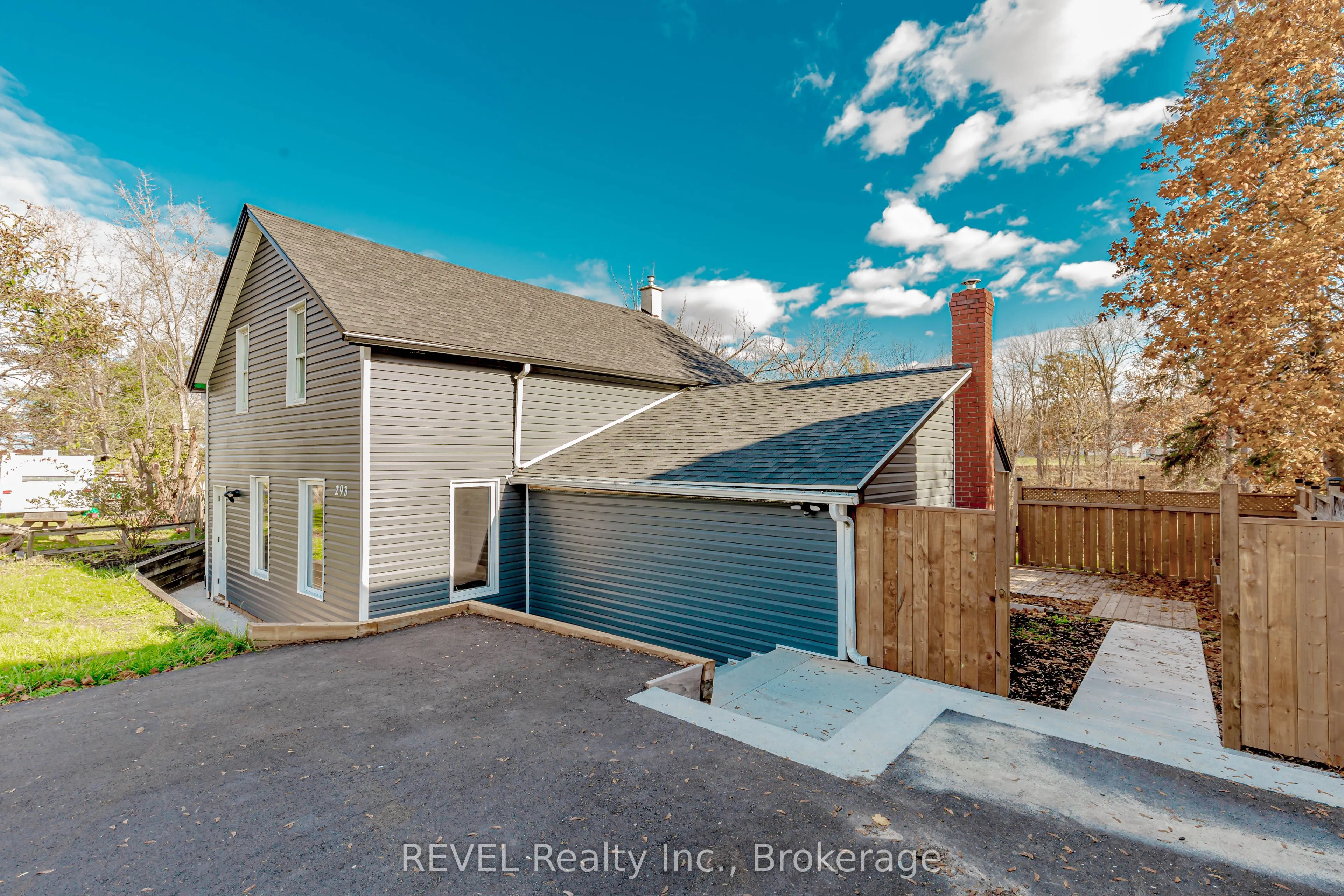 293 FOUR MILE CREEK Road