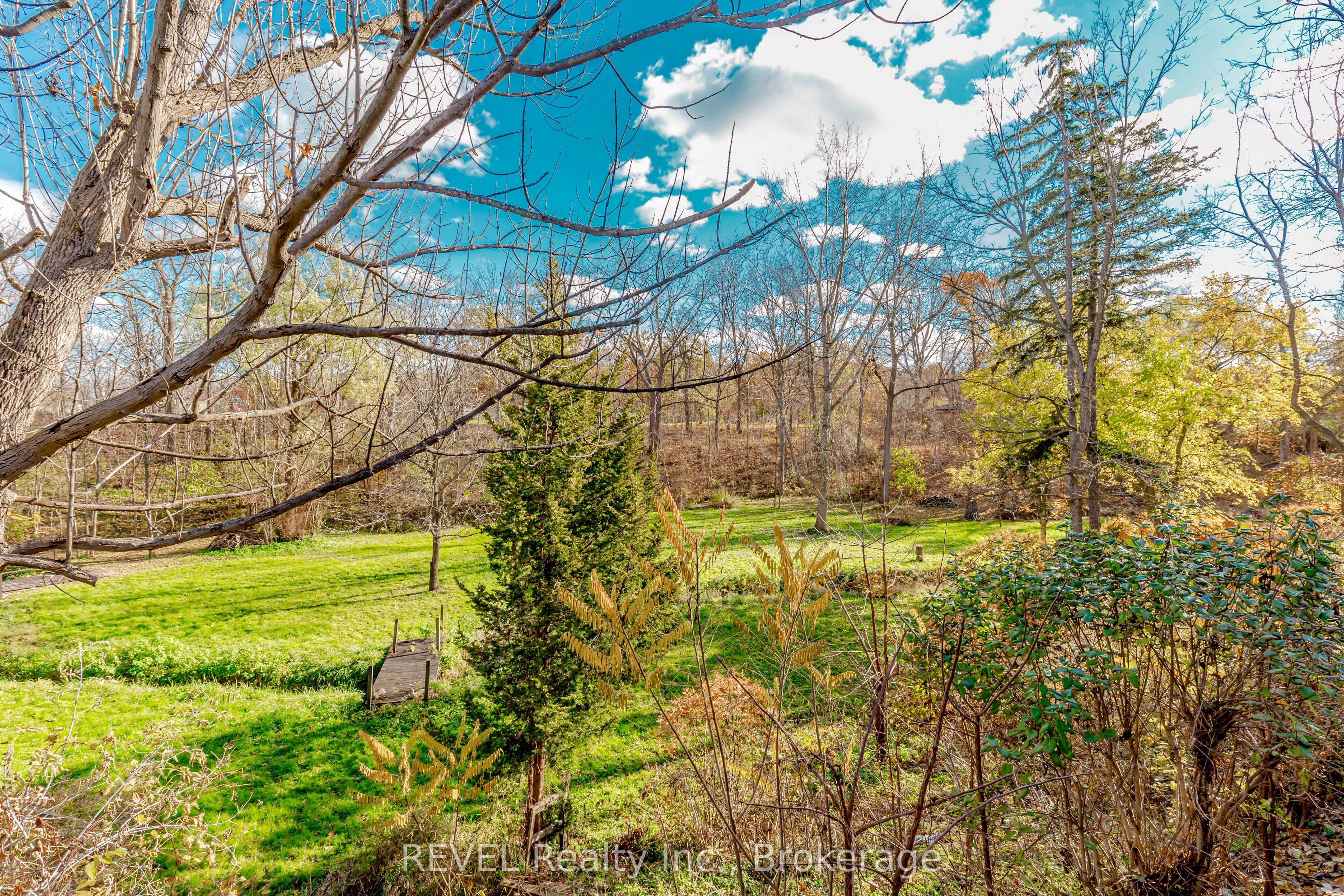 293 FOUR MILE CREEK Road