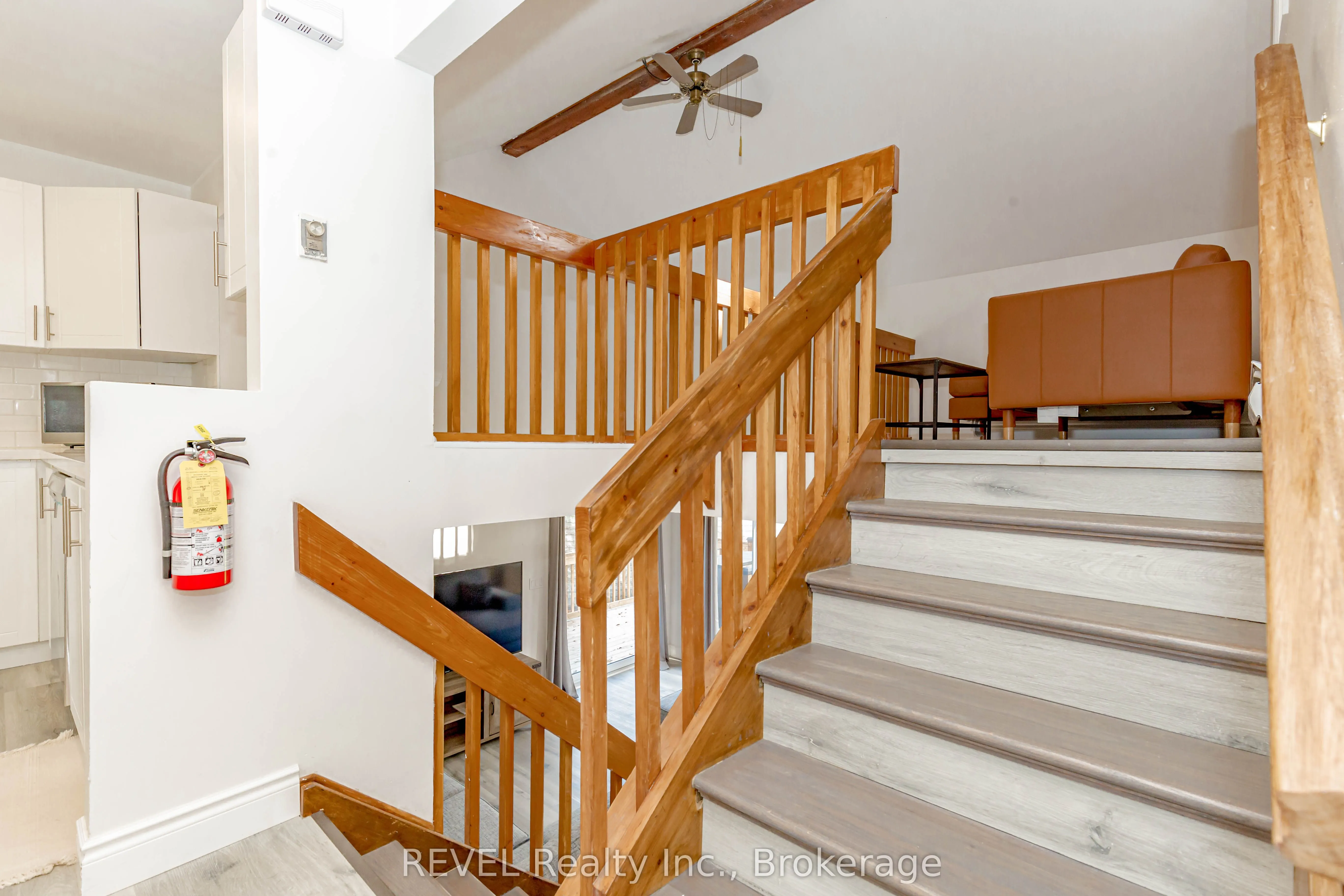 293 FOUR MILE CREEK Road