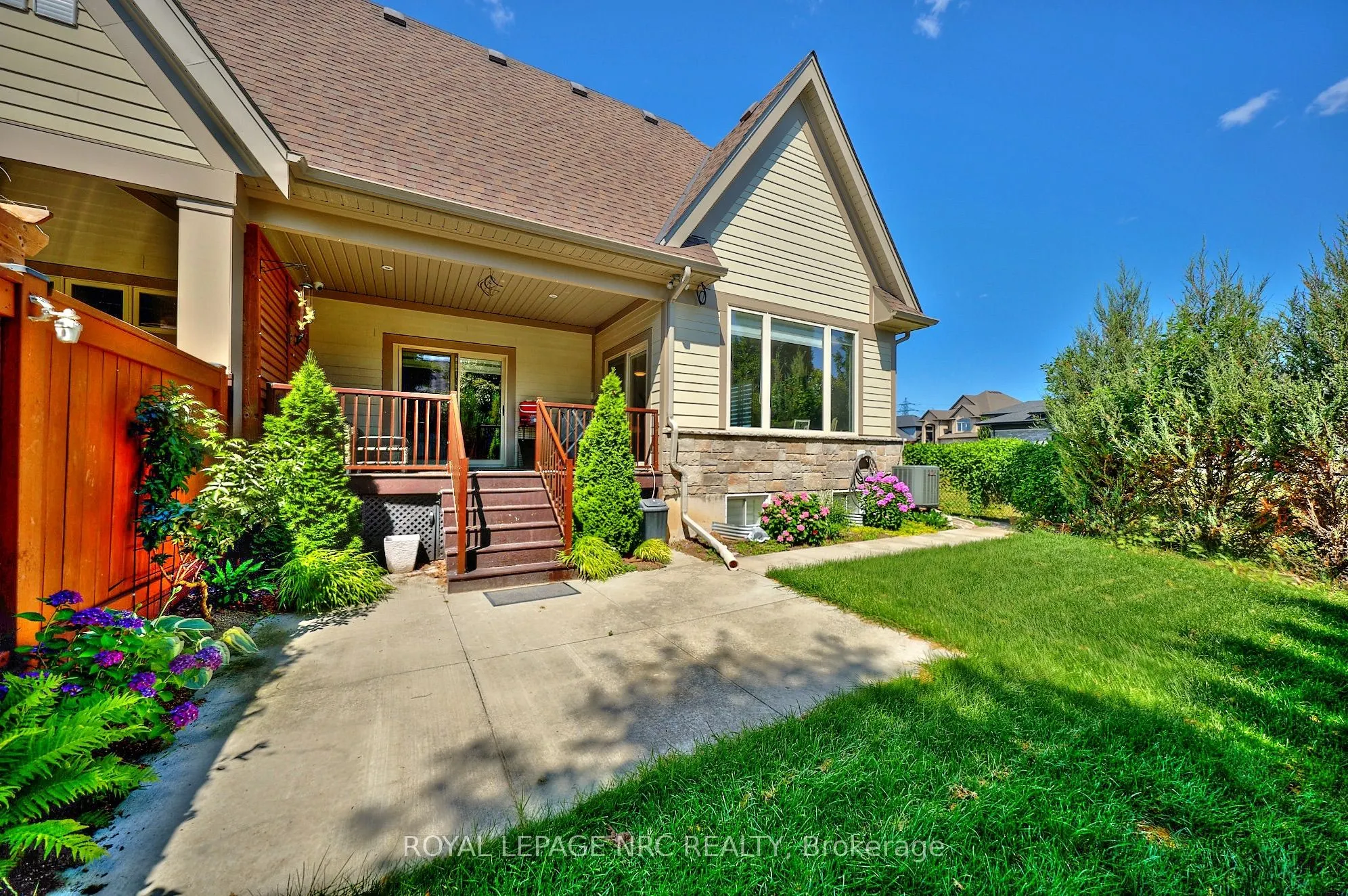 19 Francesco Crescent