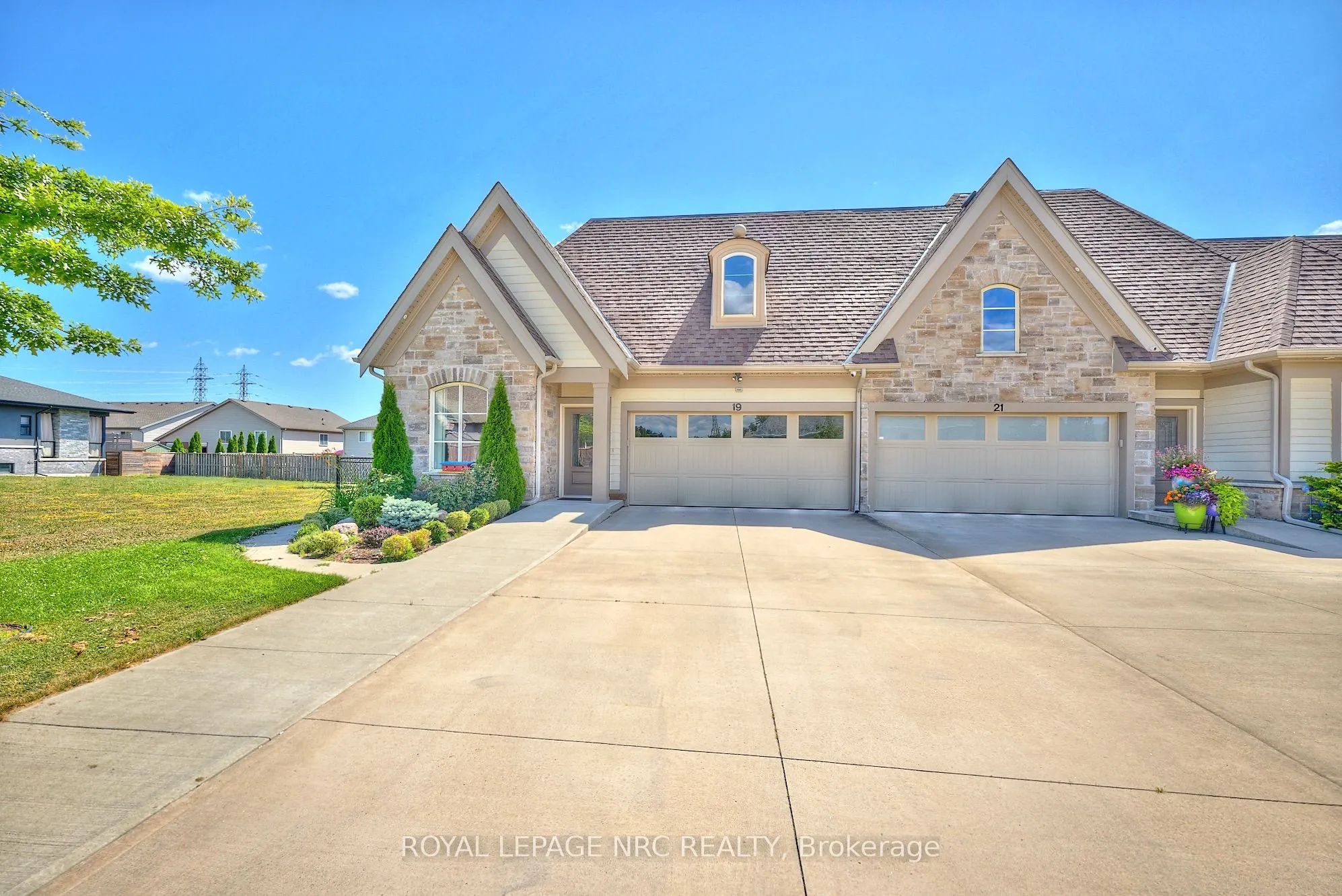 19 Francesco Crescent